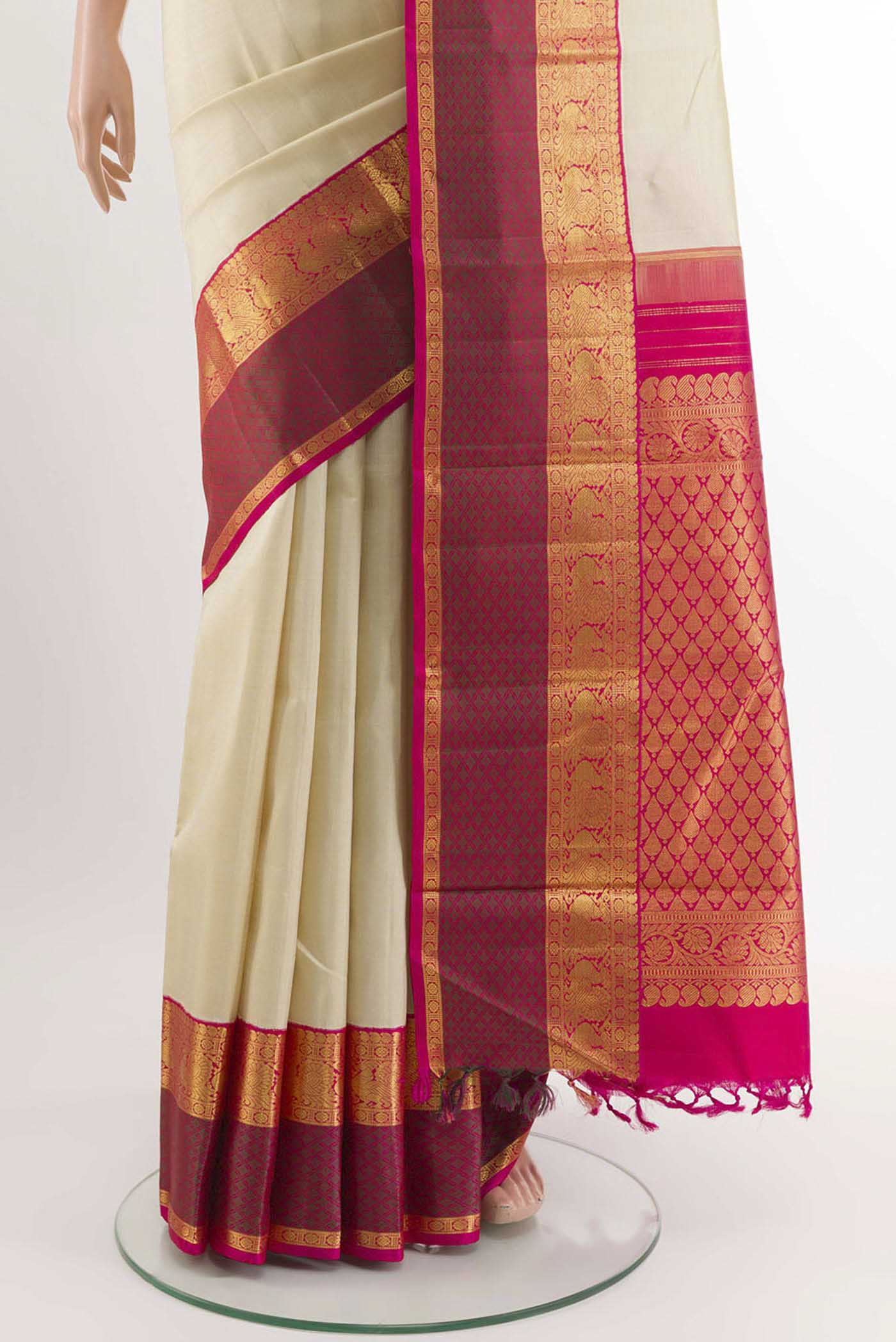 pleats pallu