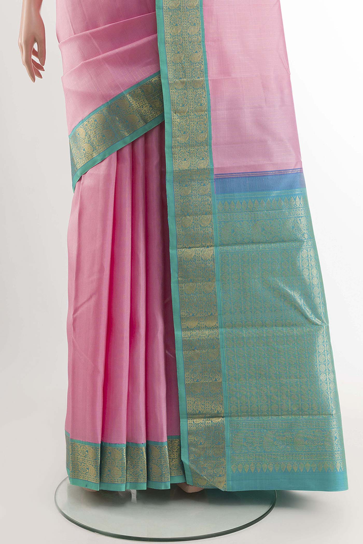 pleats pallu