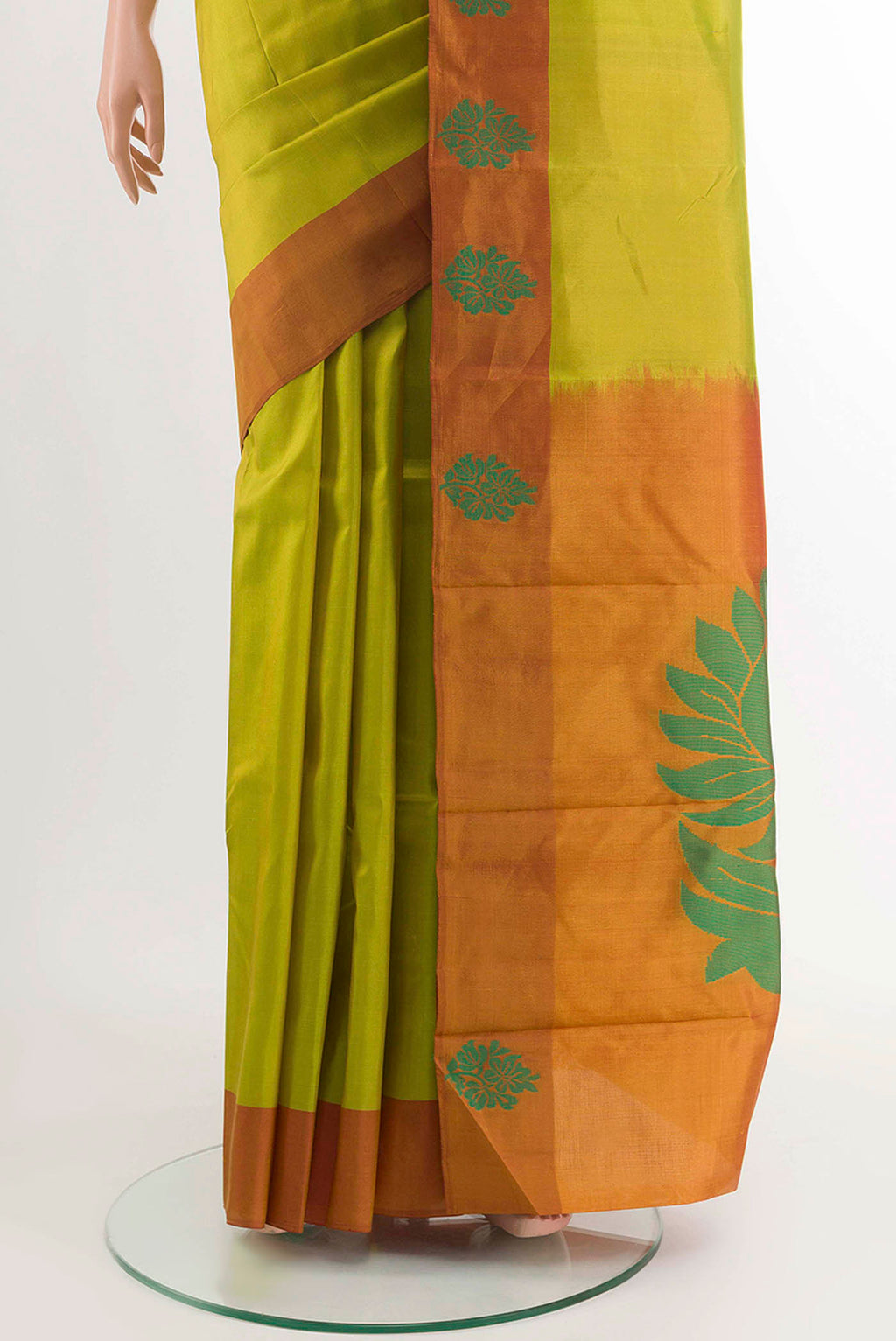 pleats pallu