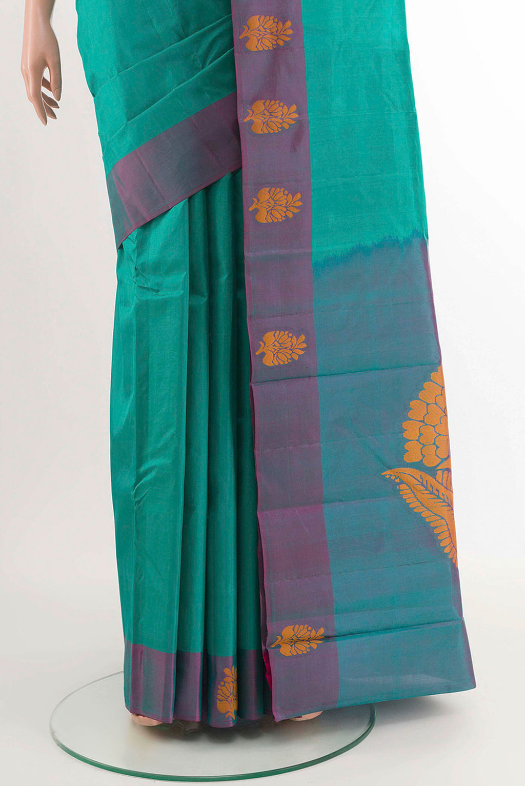 pleats pallu