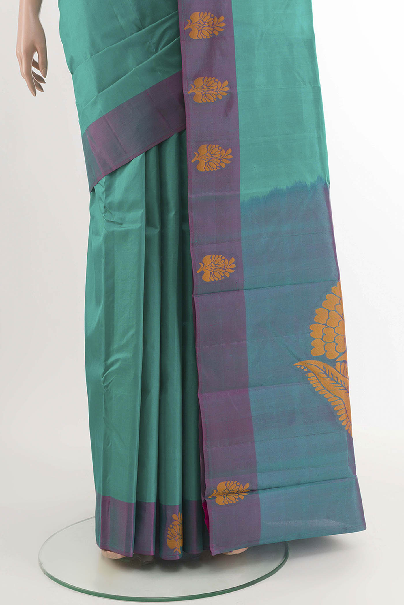 pleats pallu