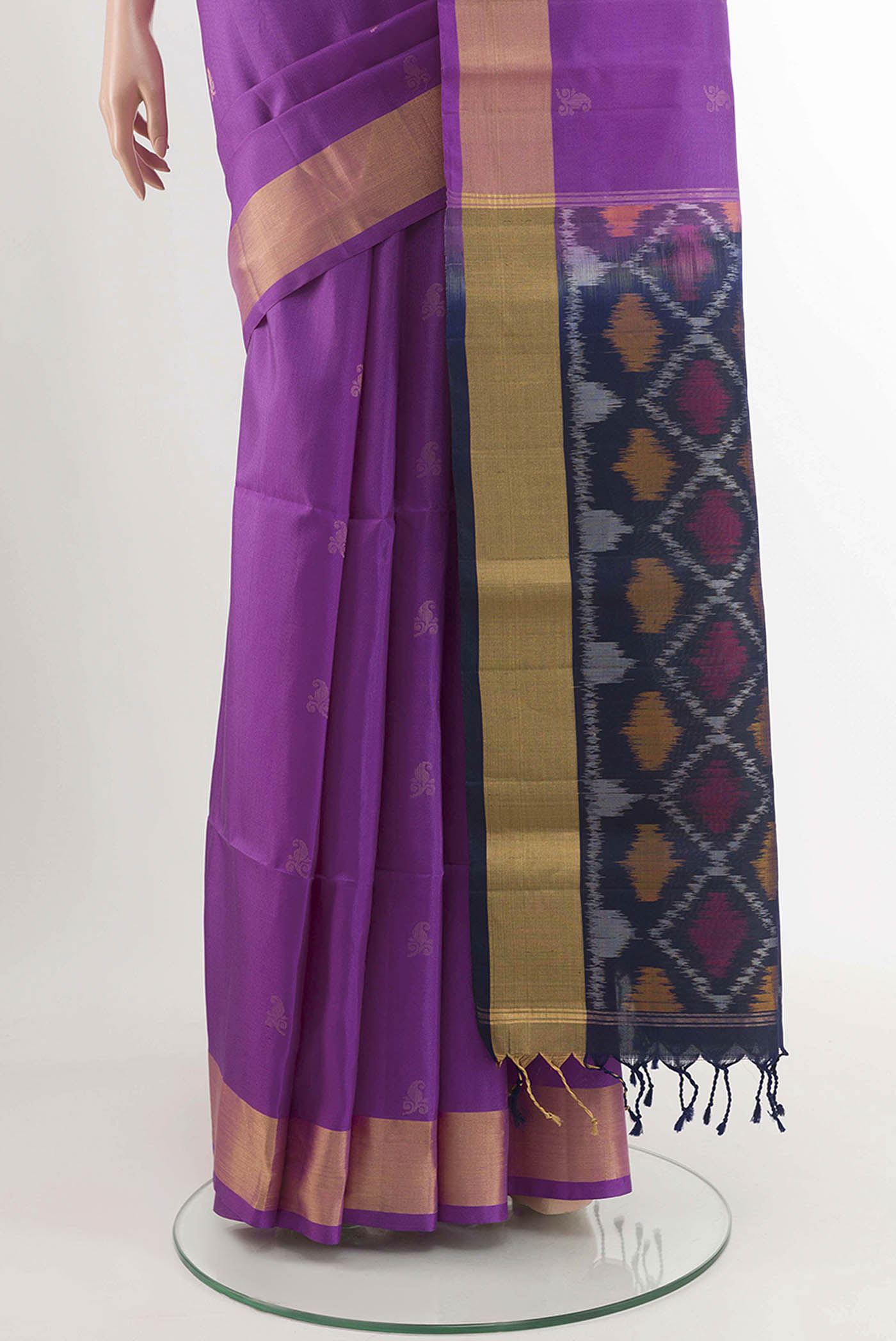 pleats pallu