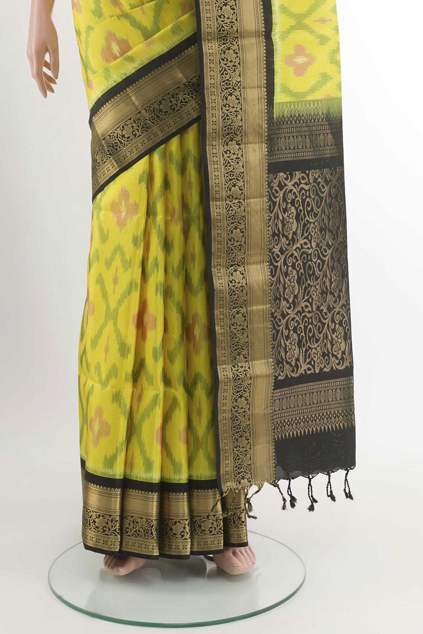 pleats pallu