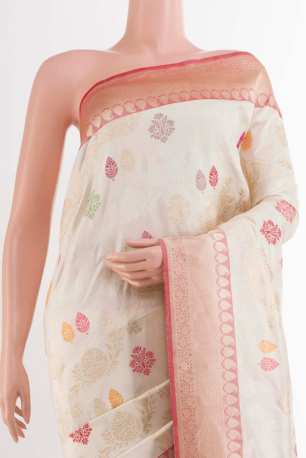 Border image of Off White Banarasi Silk Saree with Zari Brocade on the body and Zari Border