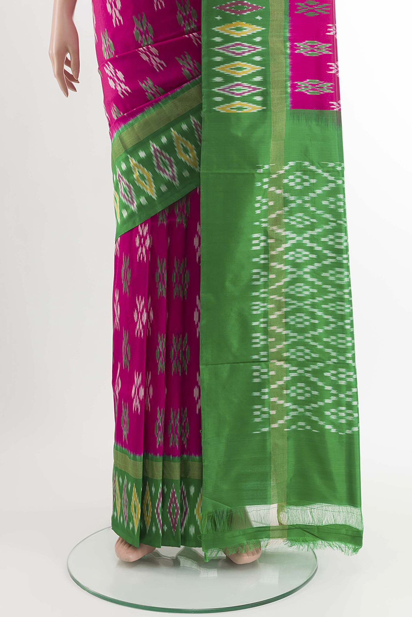 pleats pallu