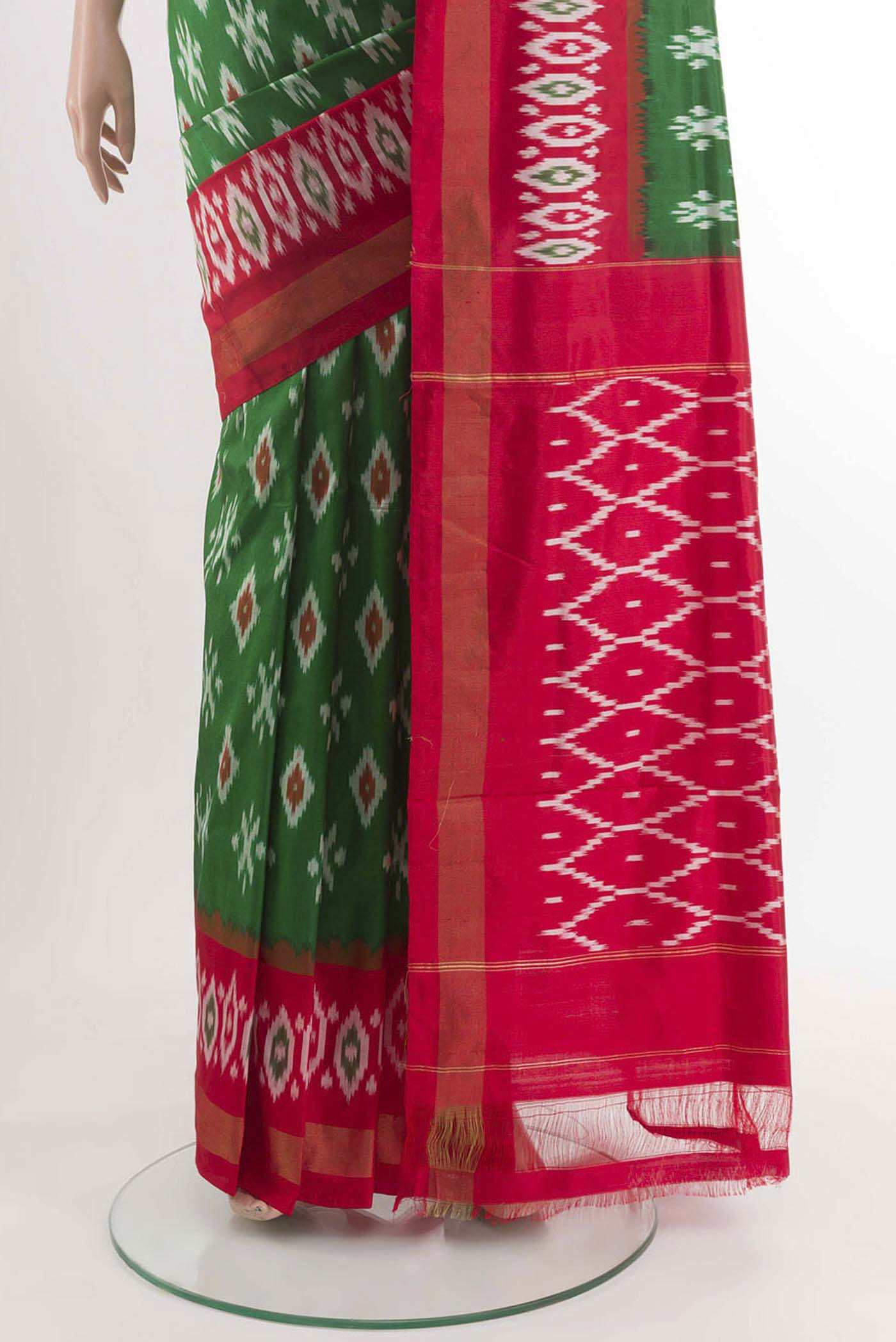 pleats pallu