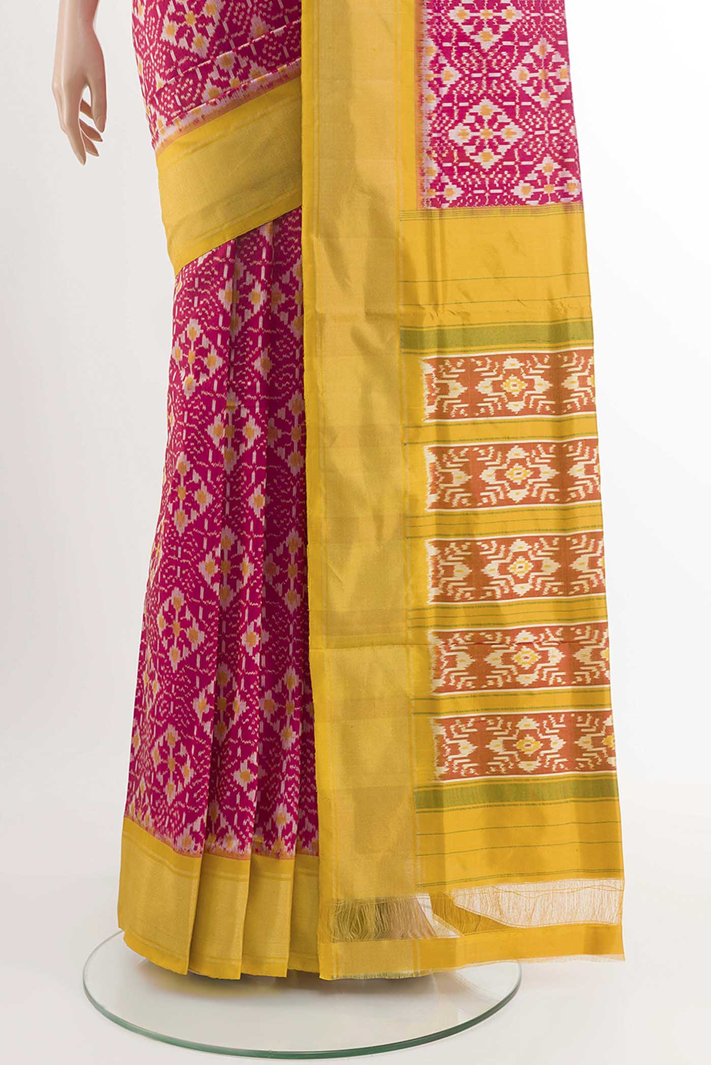 pleats pallu