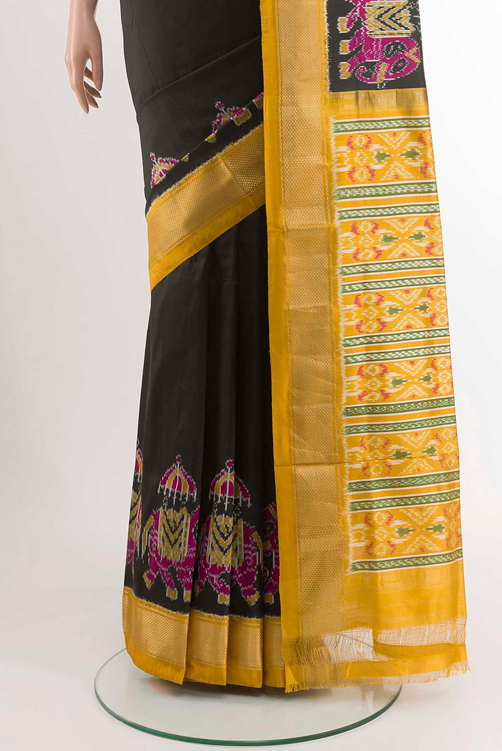 pleats pallu