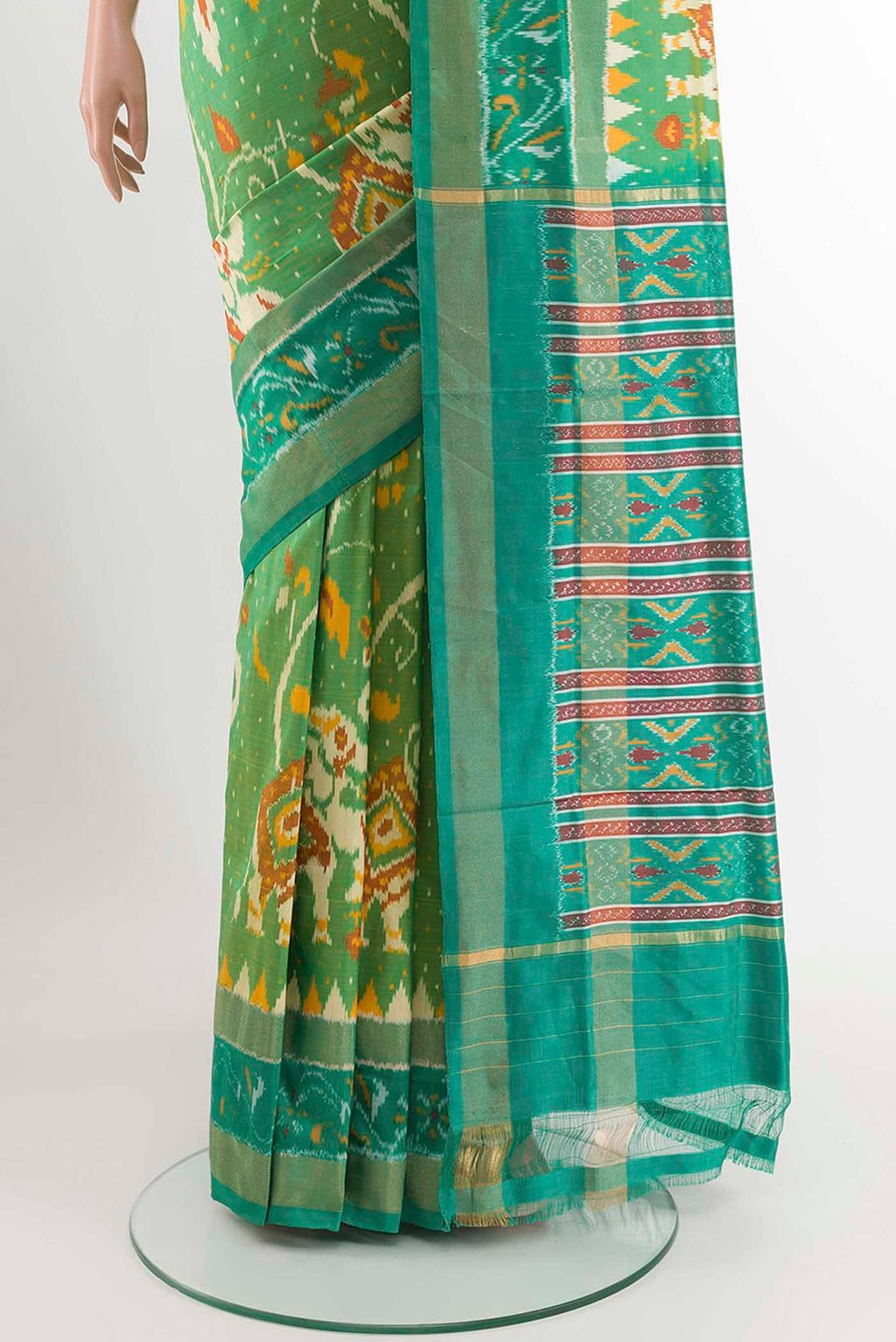 pleats pallu