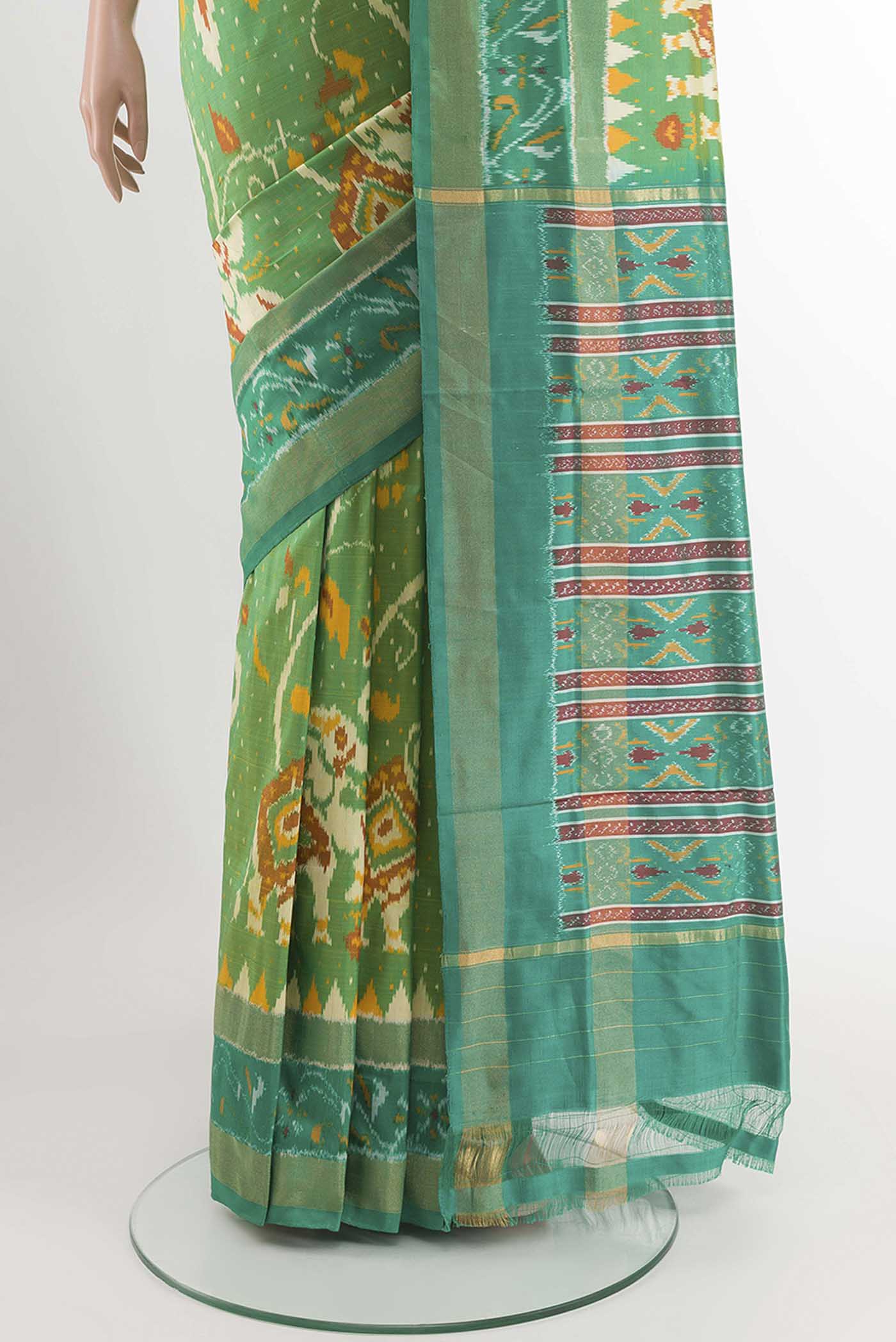pleats pallu