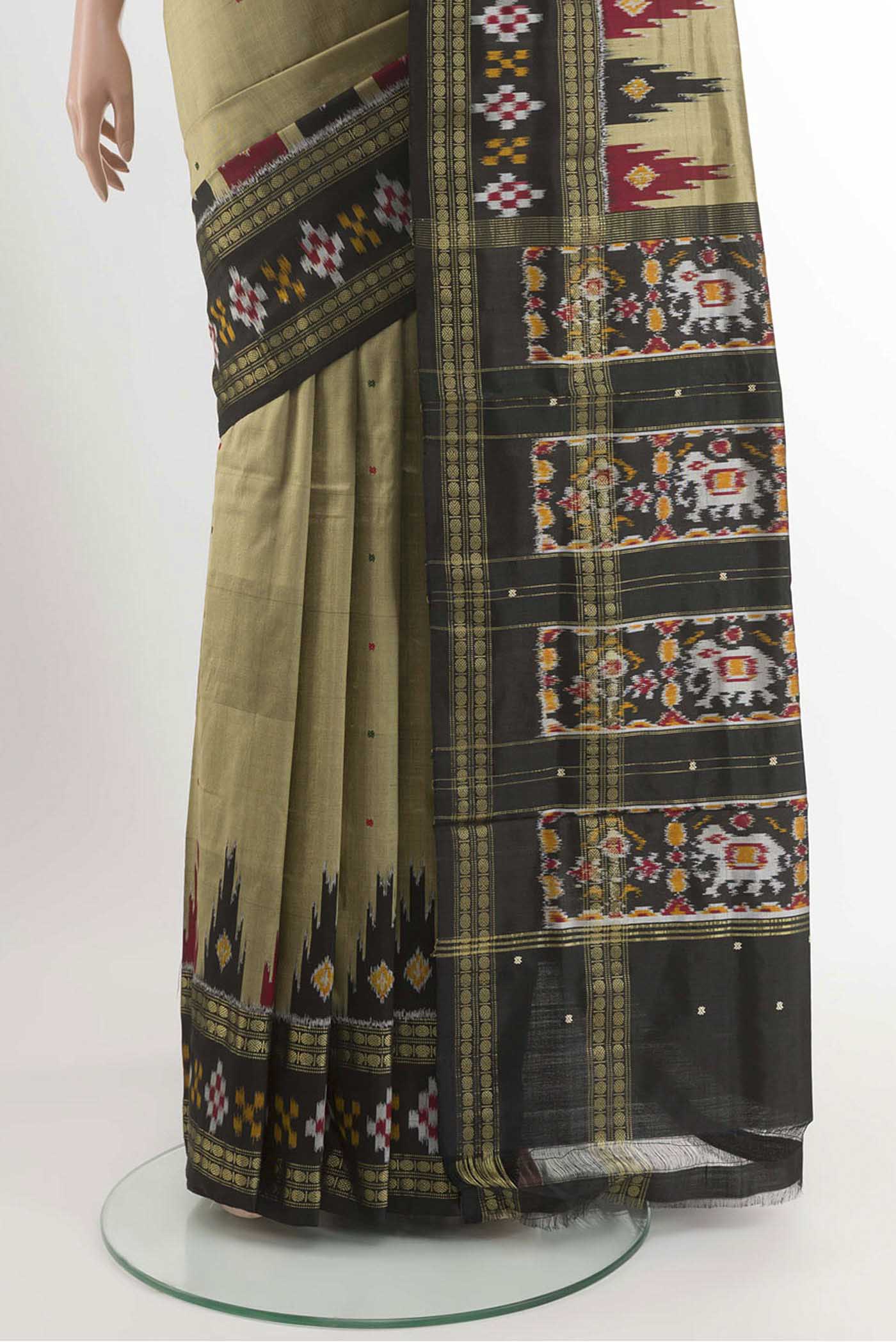 pleats pallu