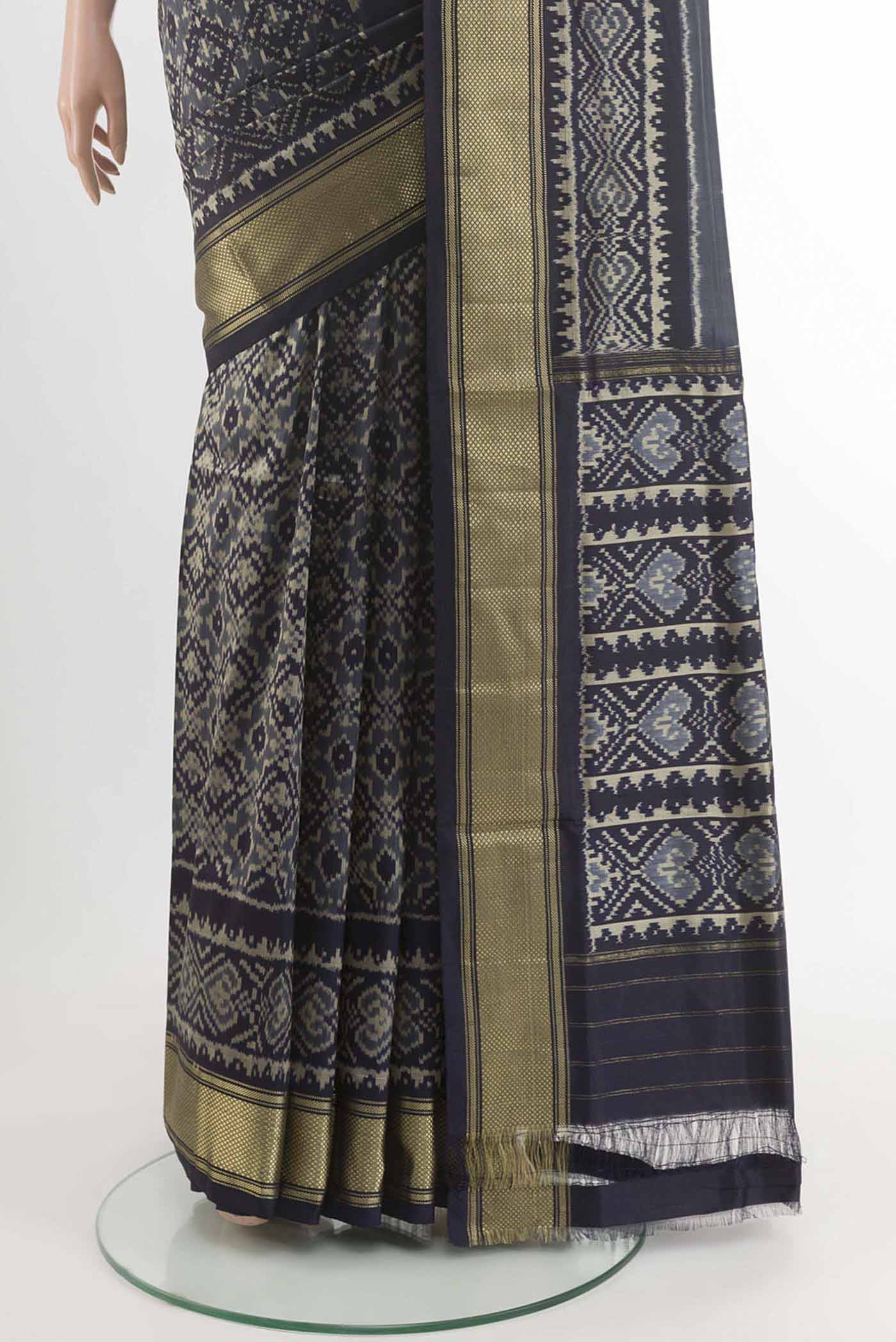 pleats pallu