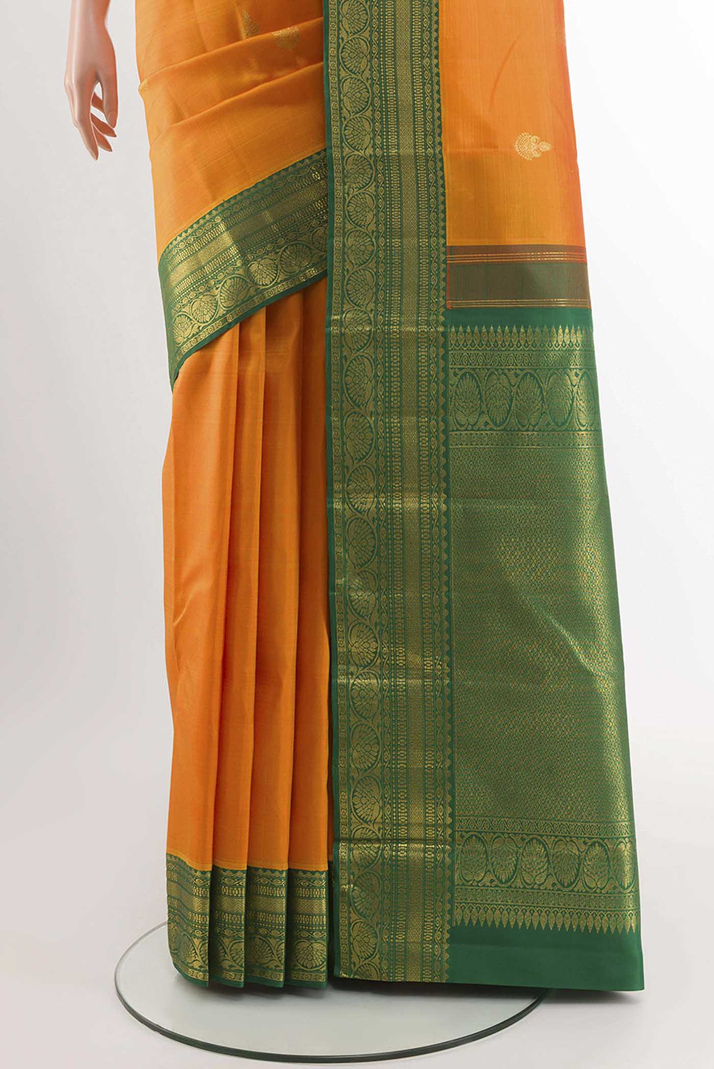 pleats pallu