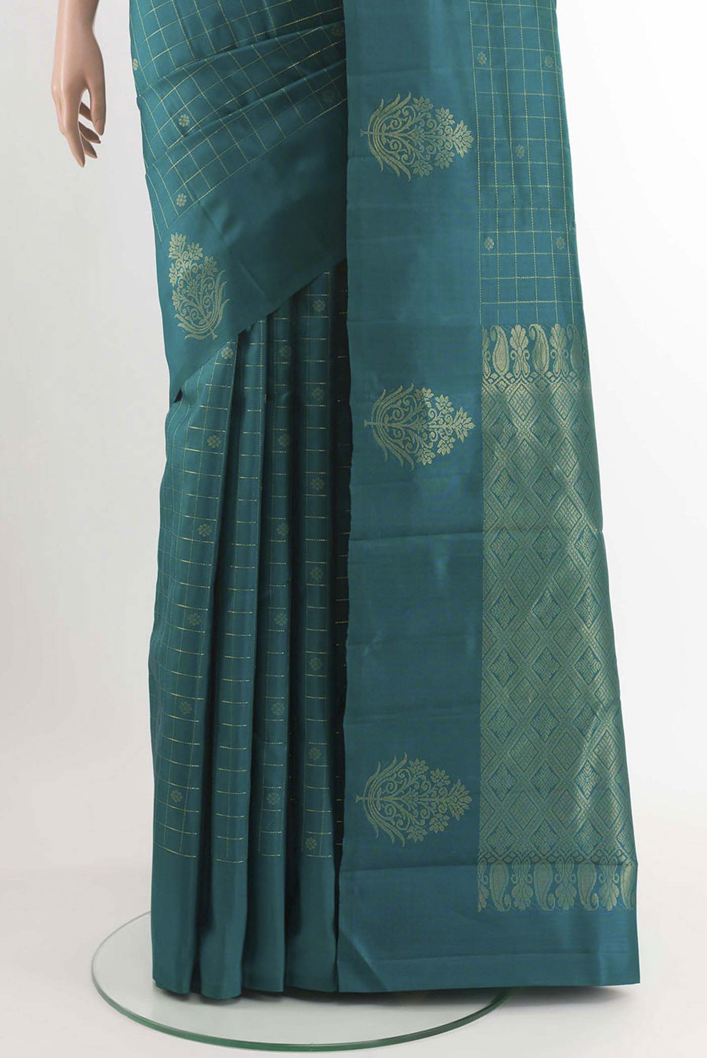 pleats pallu