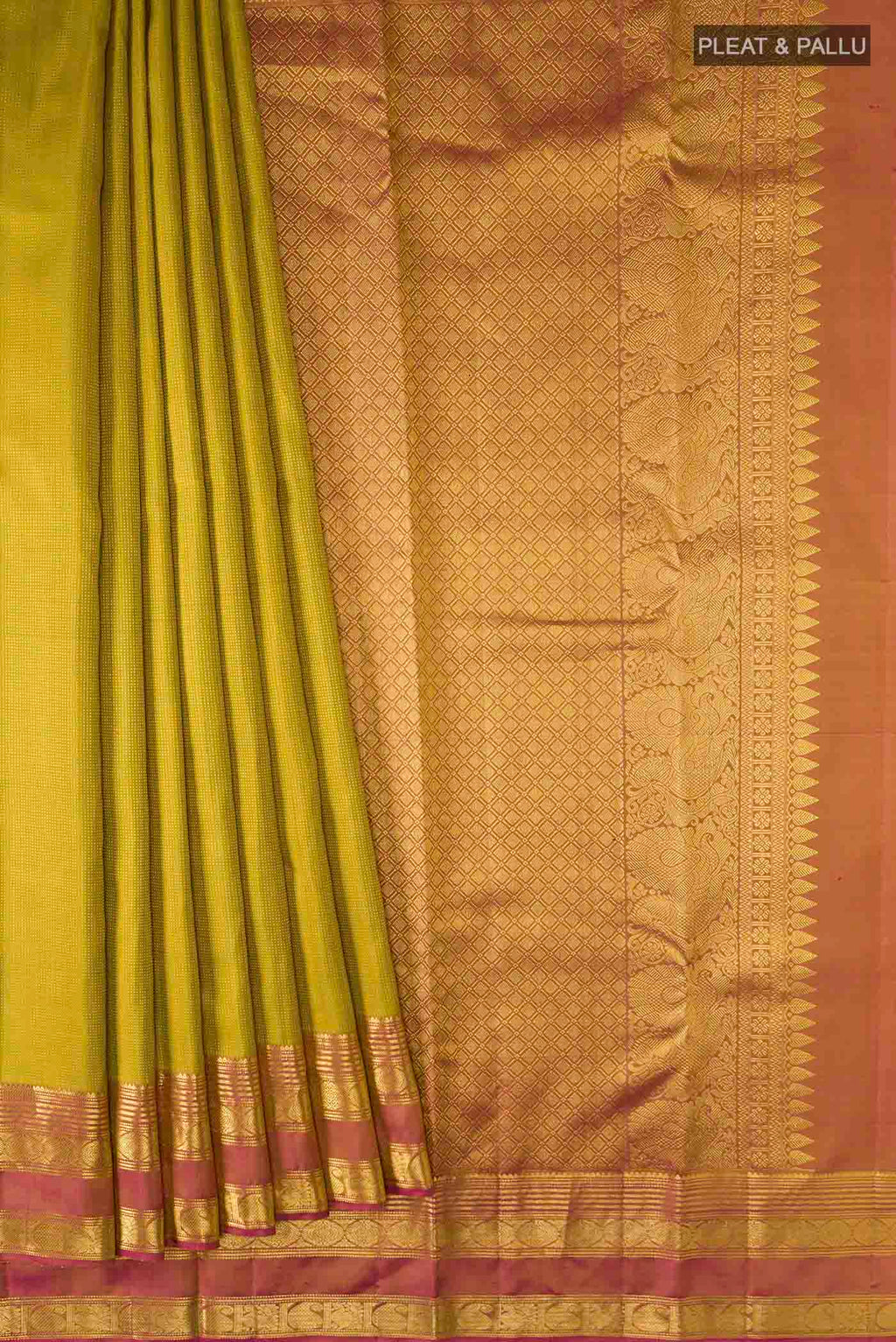 pleats pallu