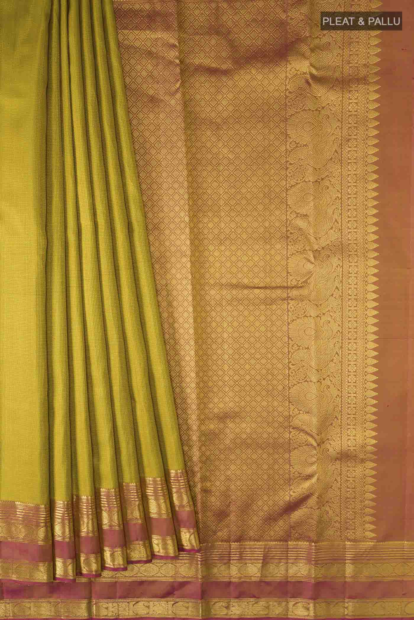 pleats pallu