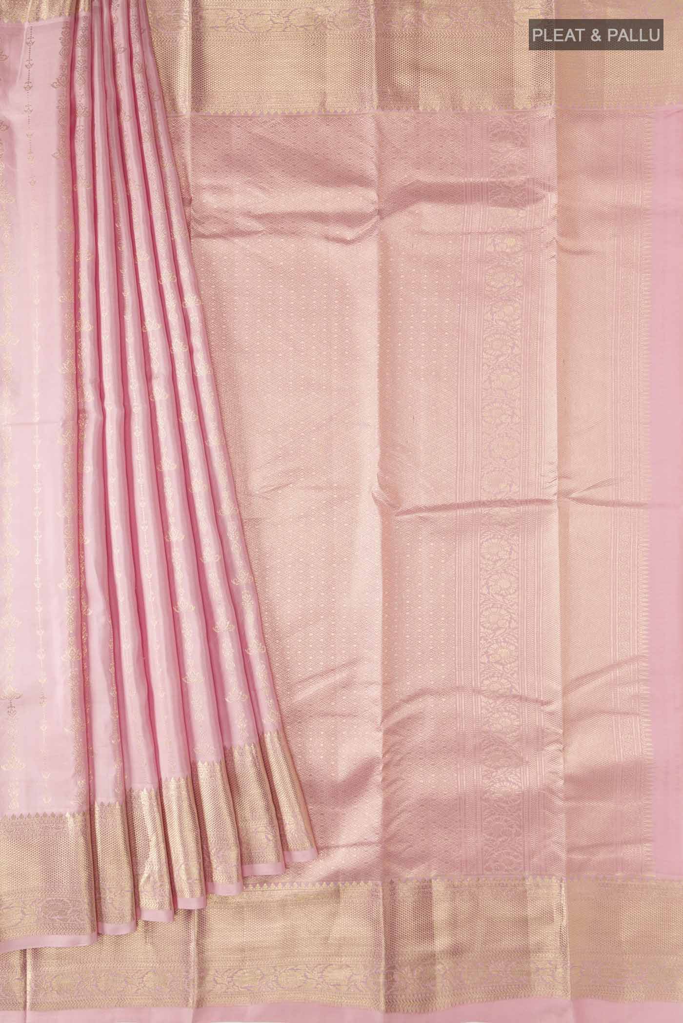 pleats pallu