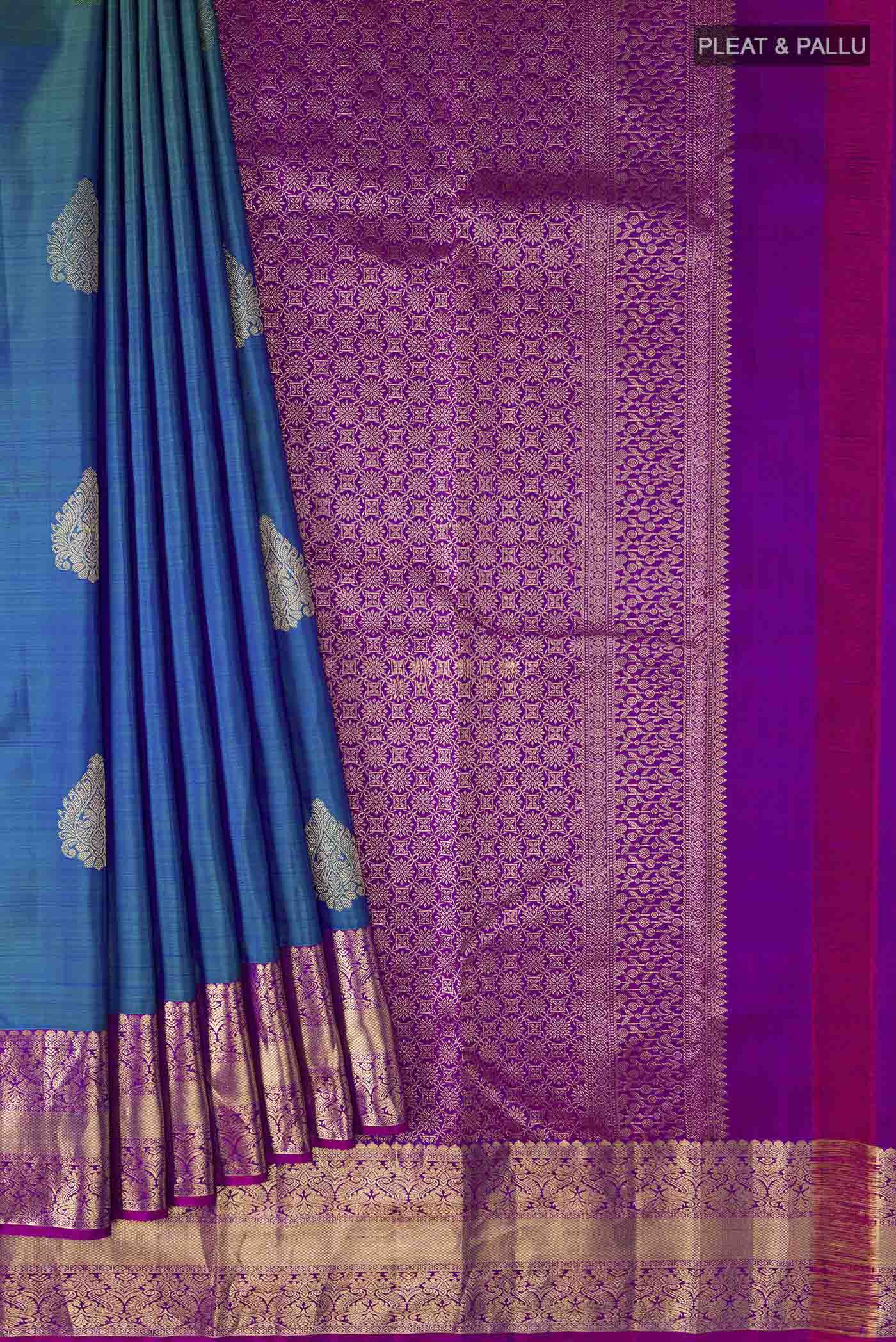 pleats pallu