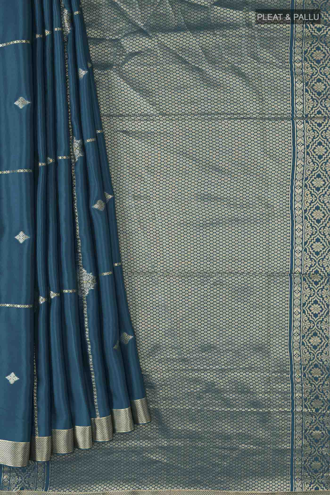 pleats pallu