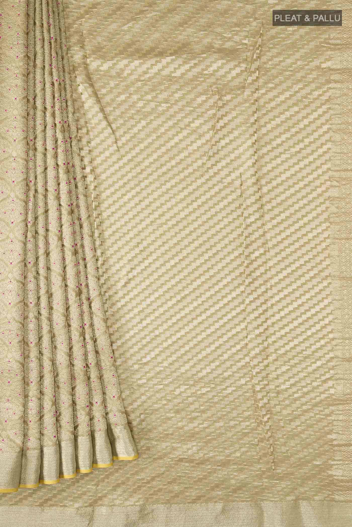 pleats pallu