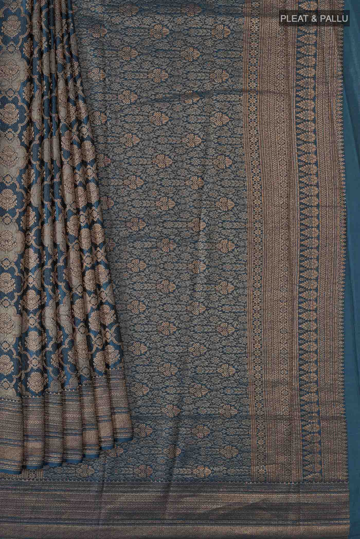 pleats pallu