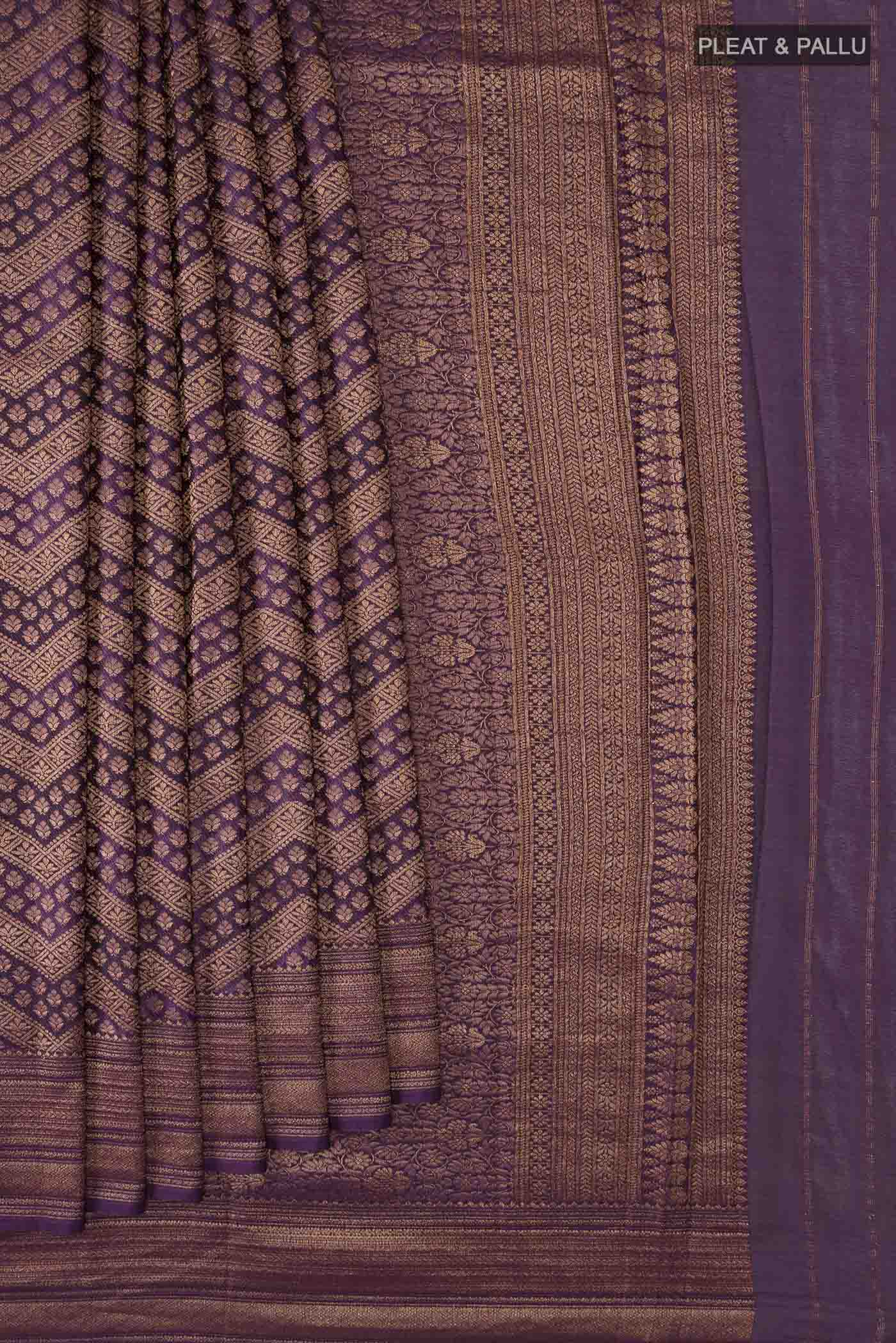 pleats pallu