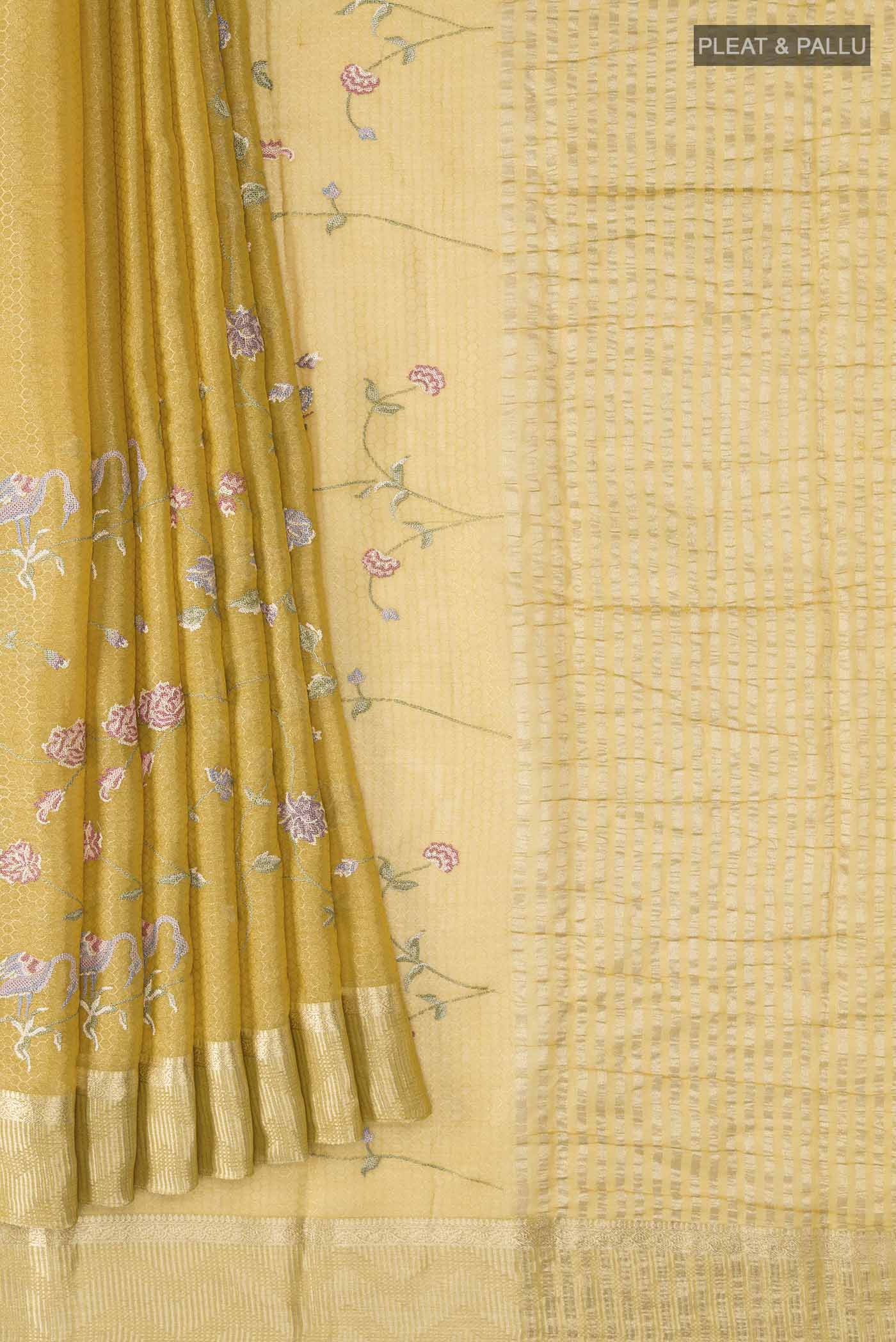 pleats pallu