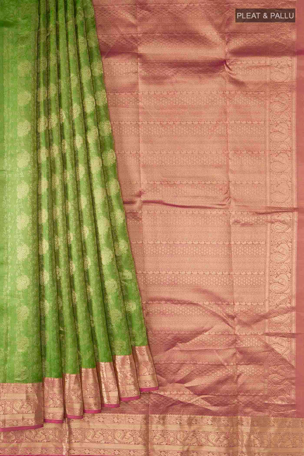 pleats pallu