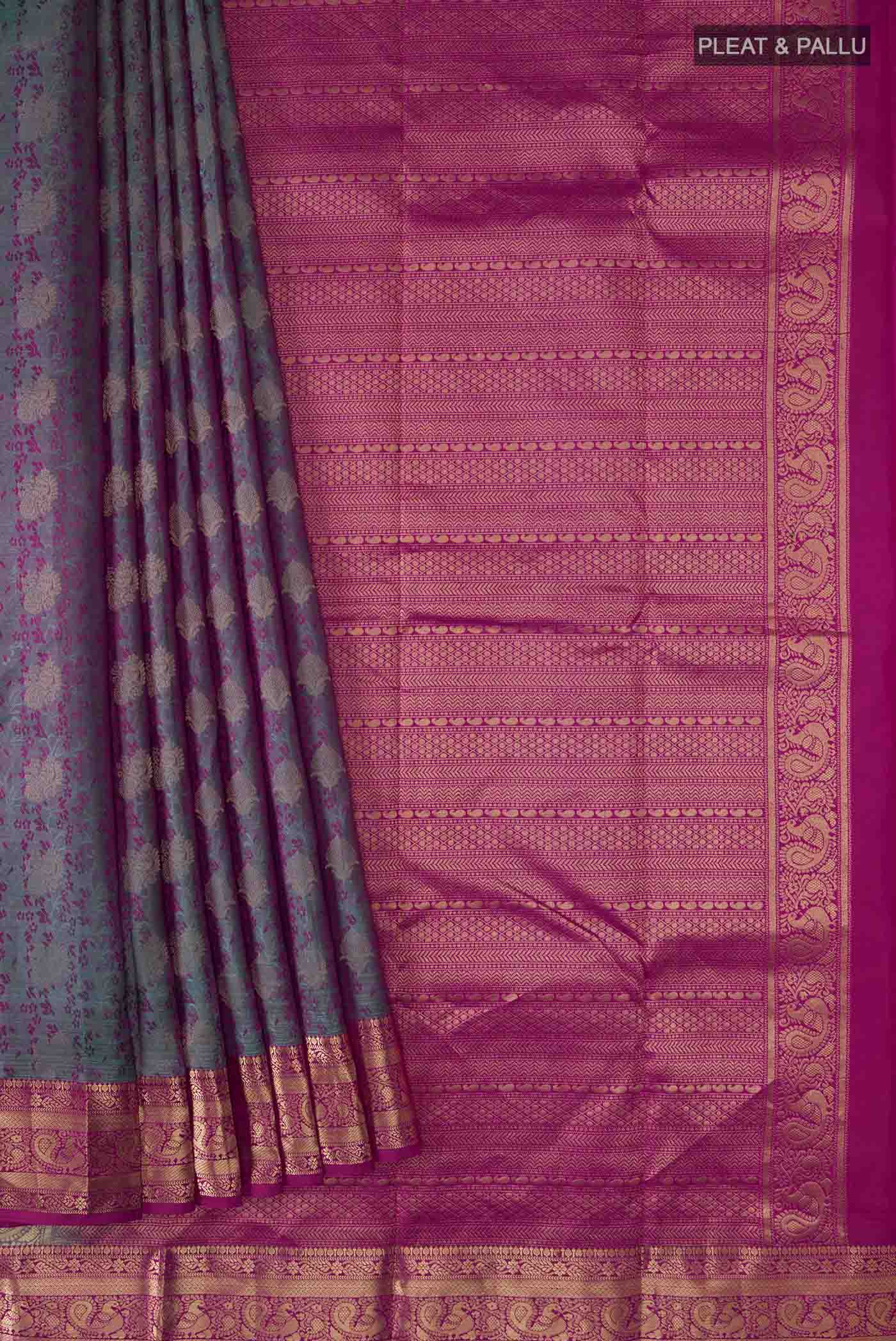 pleats pallu
