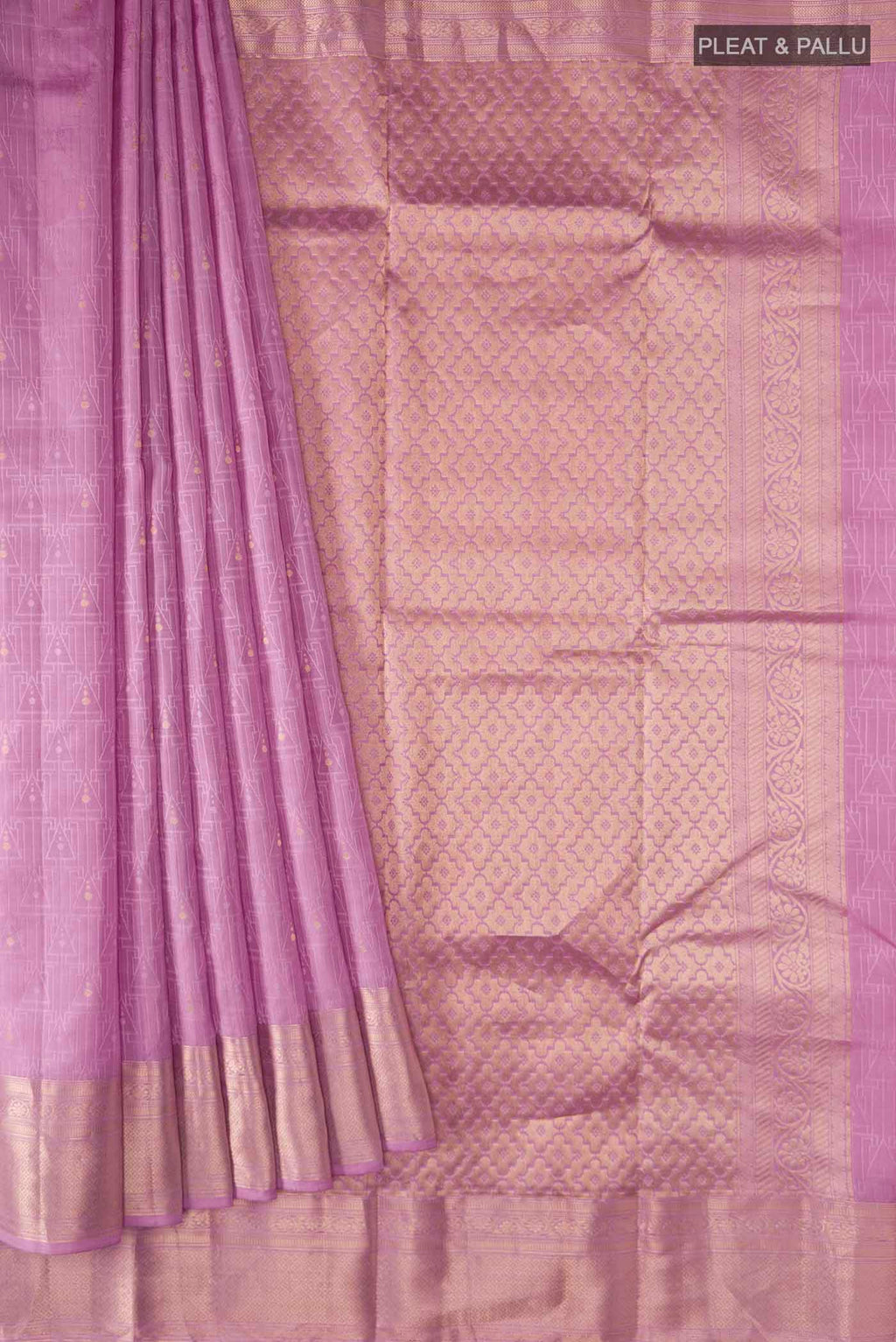 pleats pallu