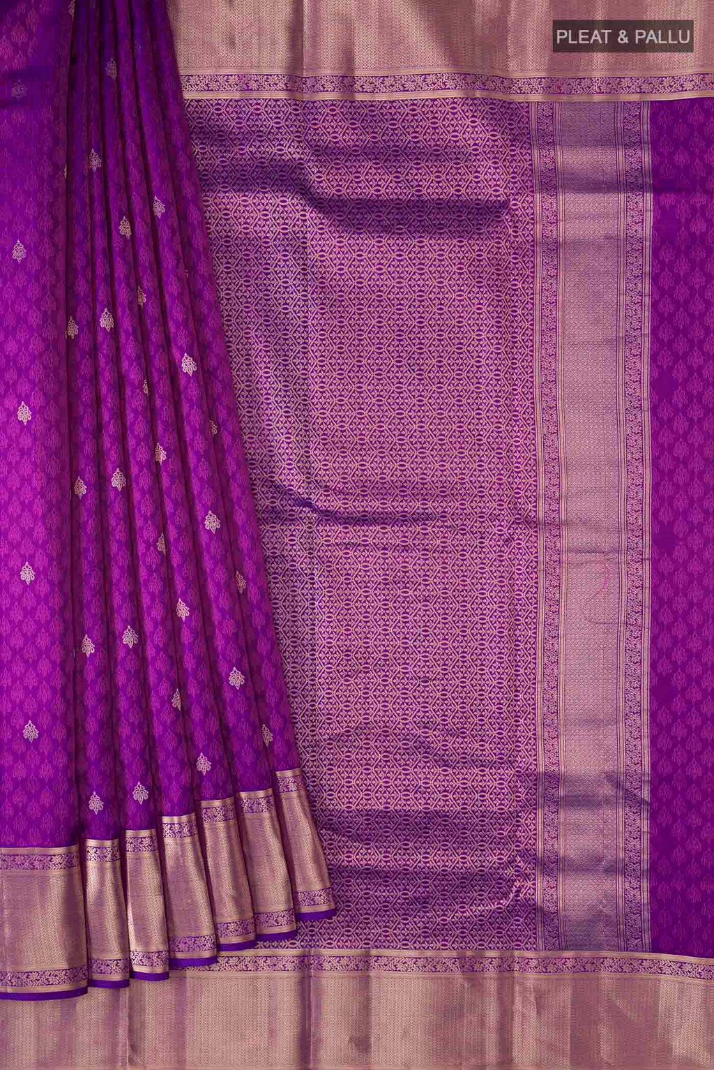 pleats pallu