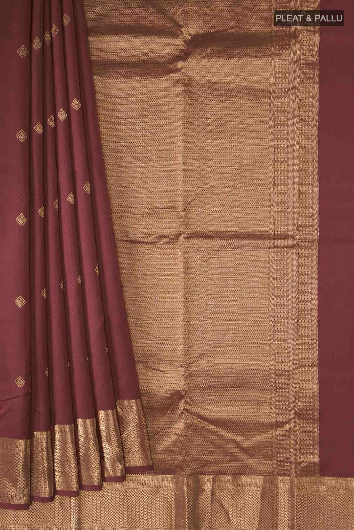 pleats pallu