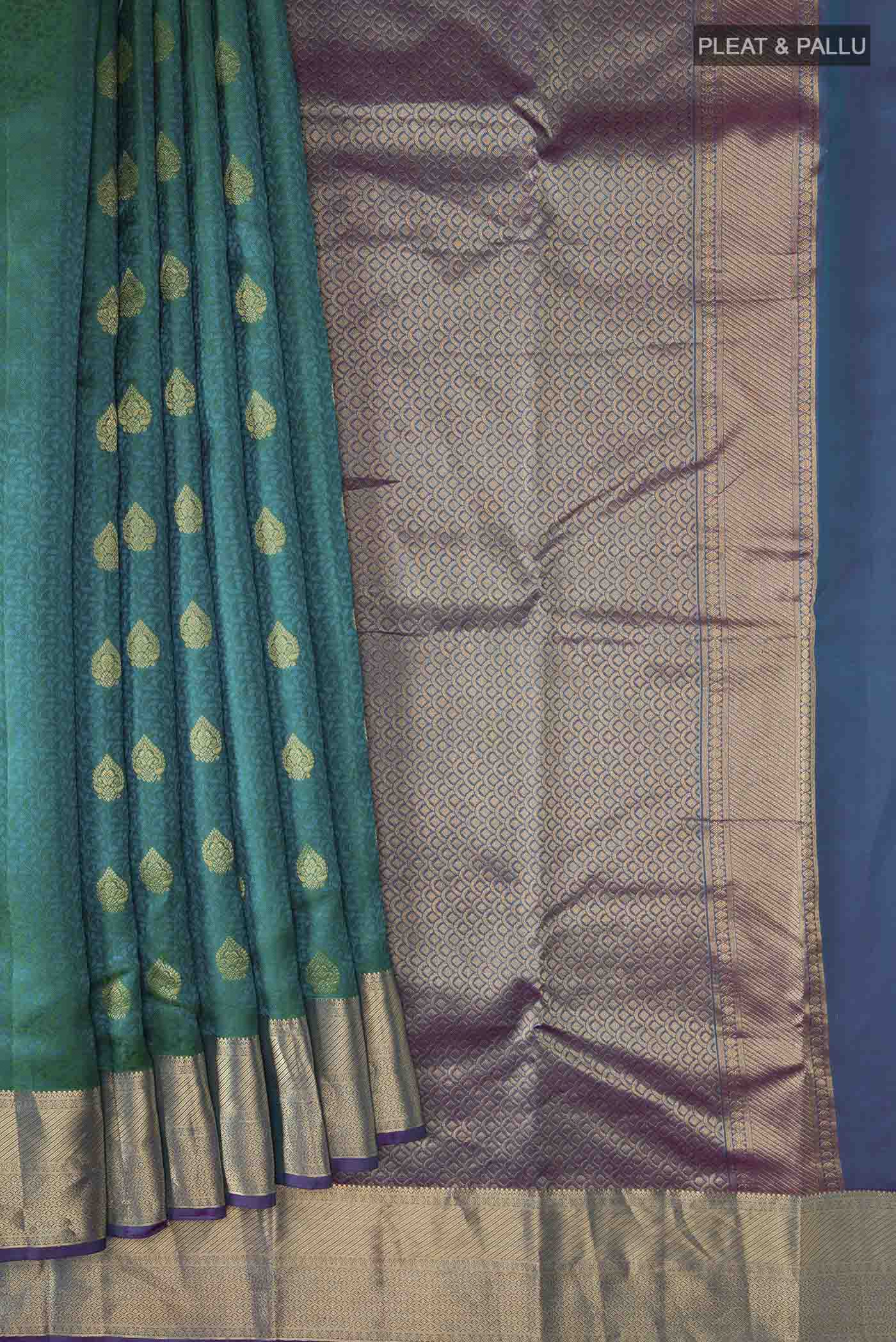 pleats pallu