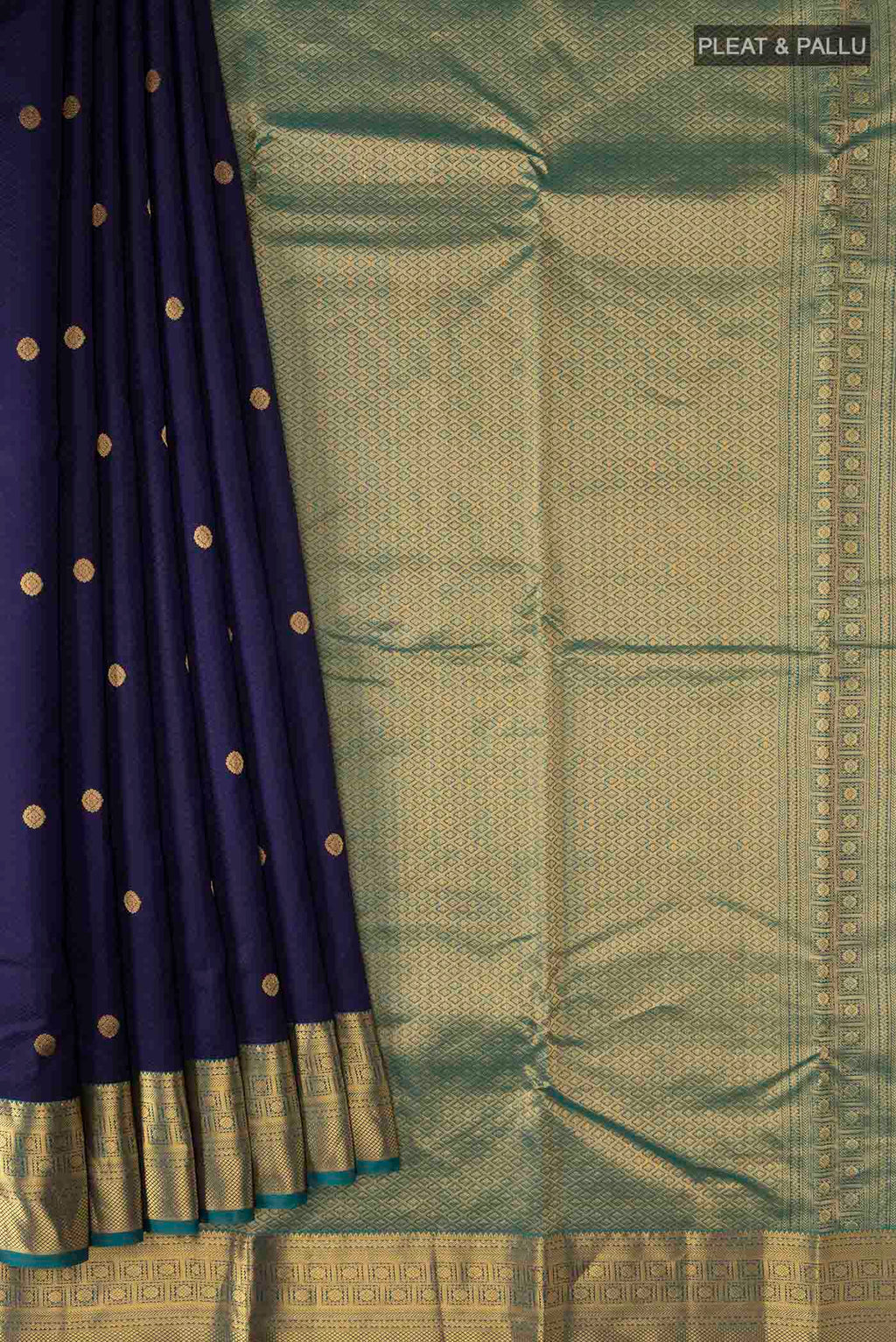 pleats pallu