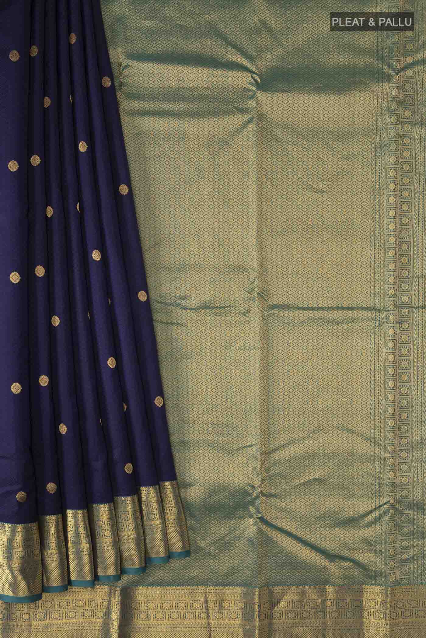 pleats pallu