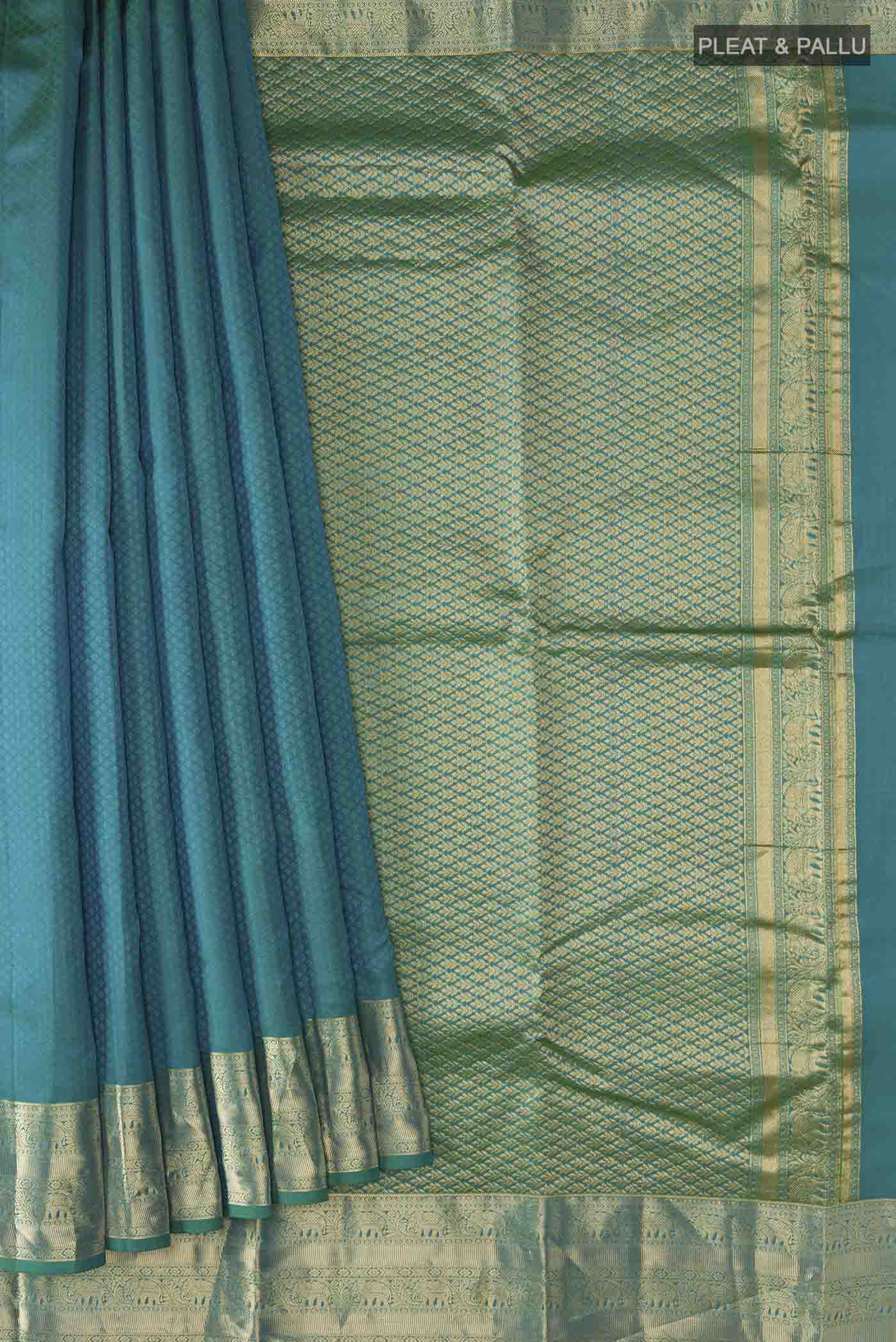 pleats pallu