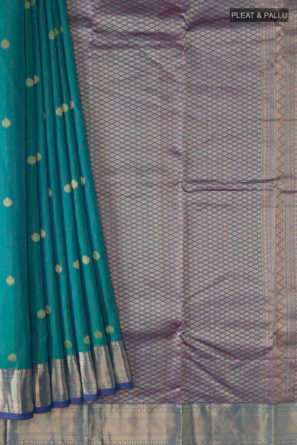pleats pallu