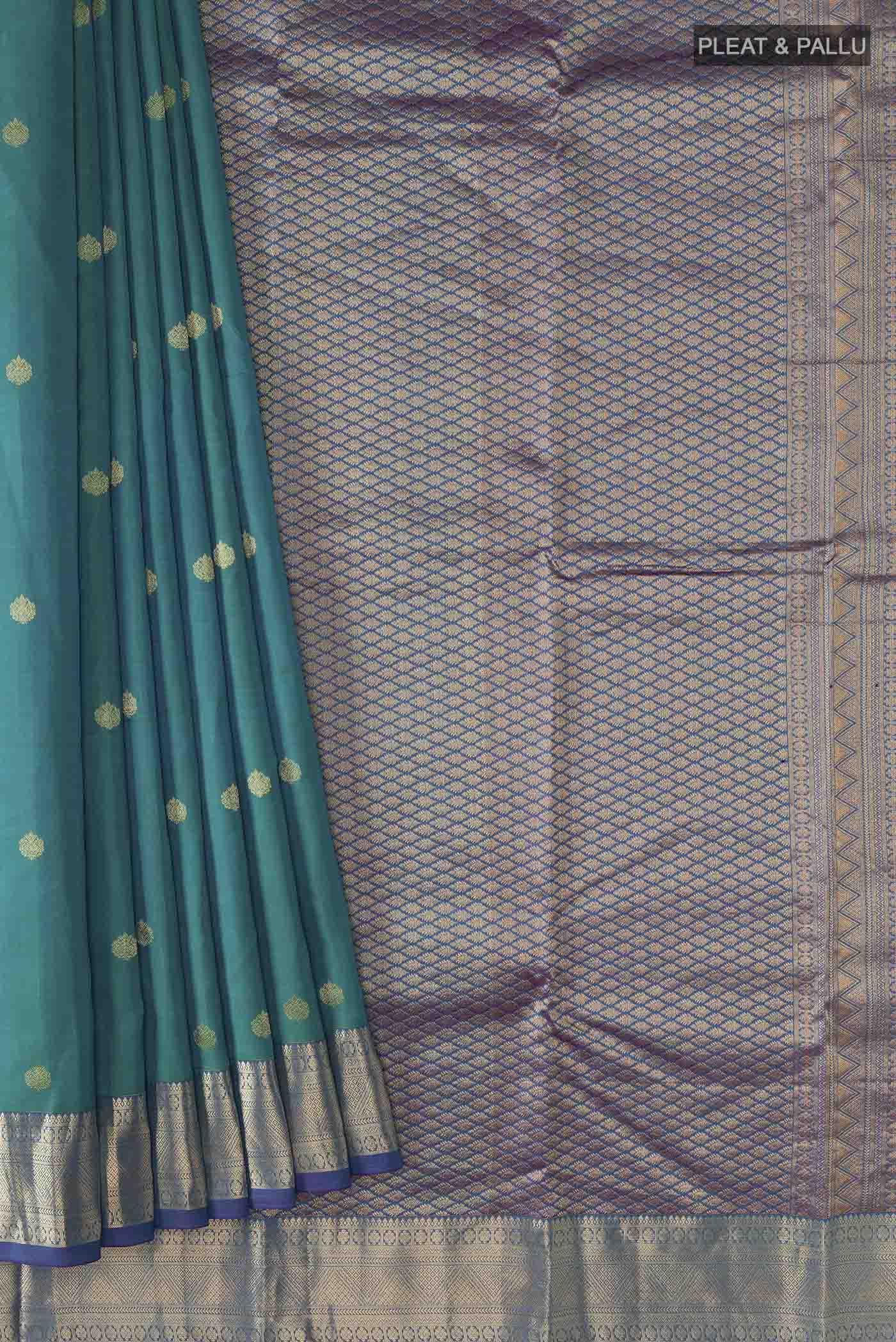 pleats pallu
