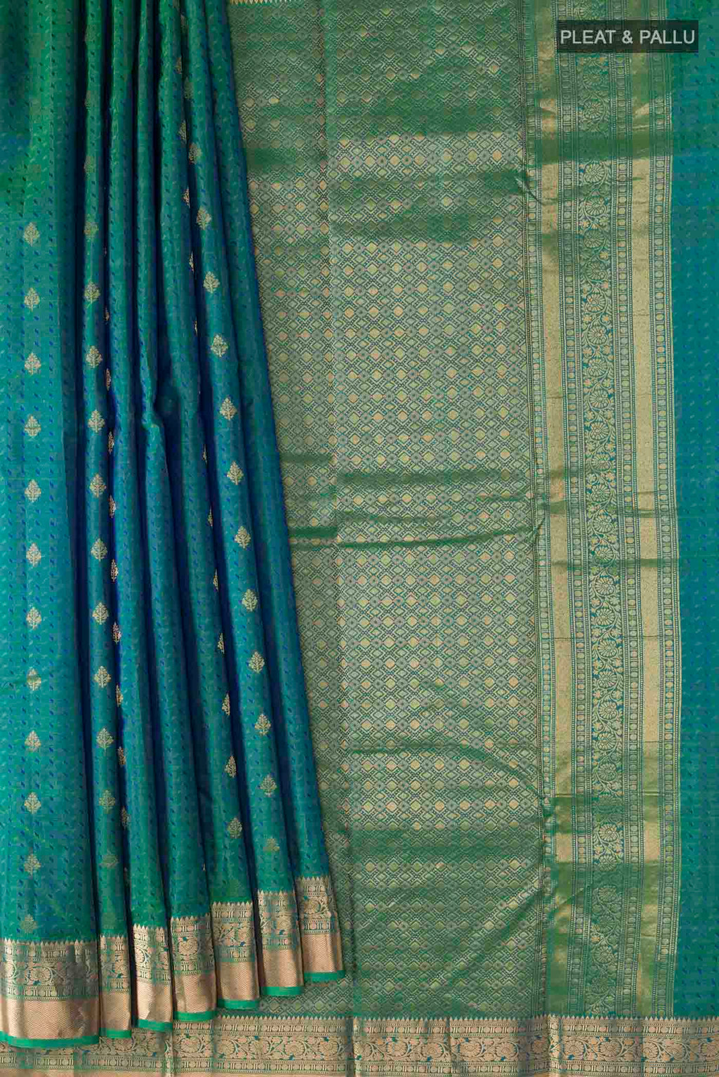pleats pallu