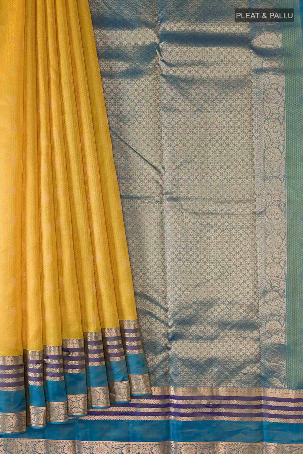 pleats pallu