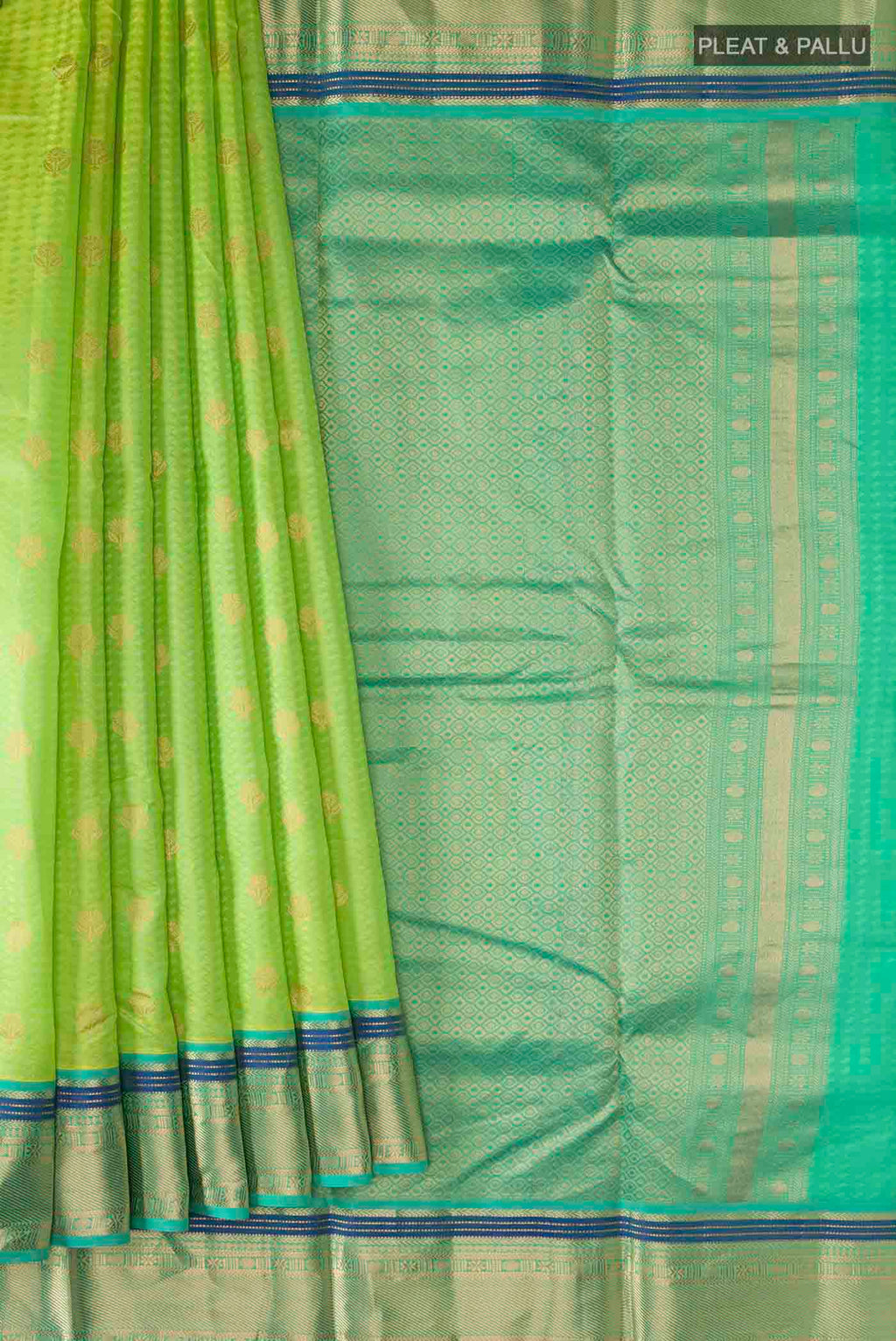 pleats pallu