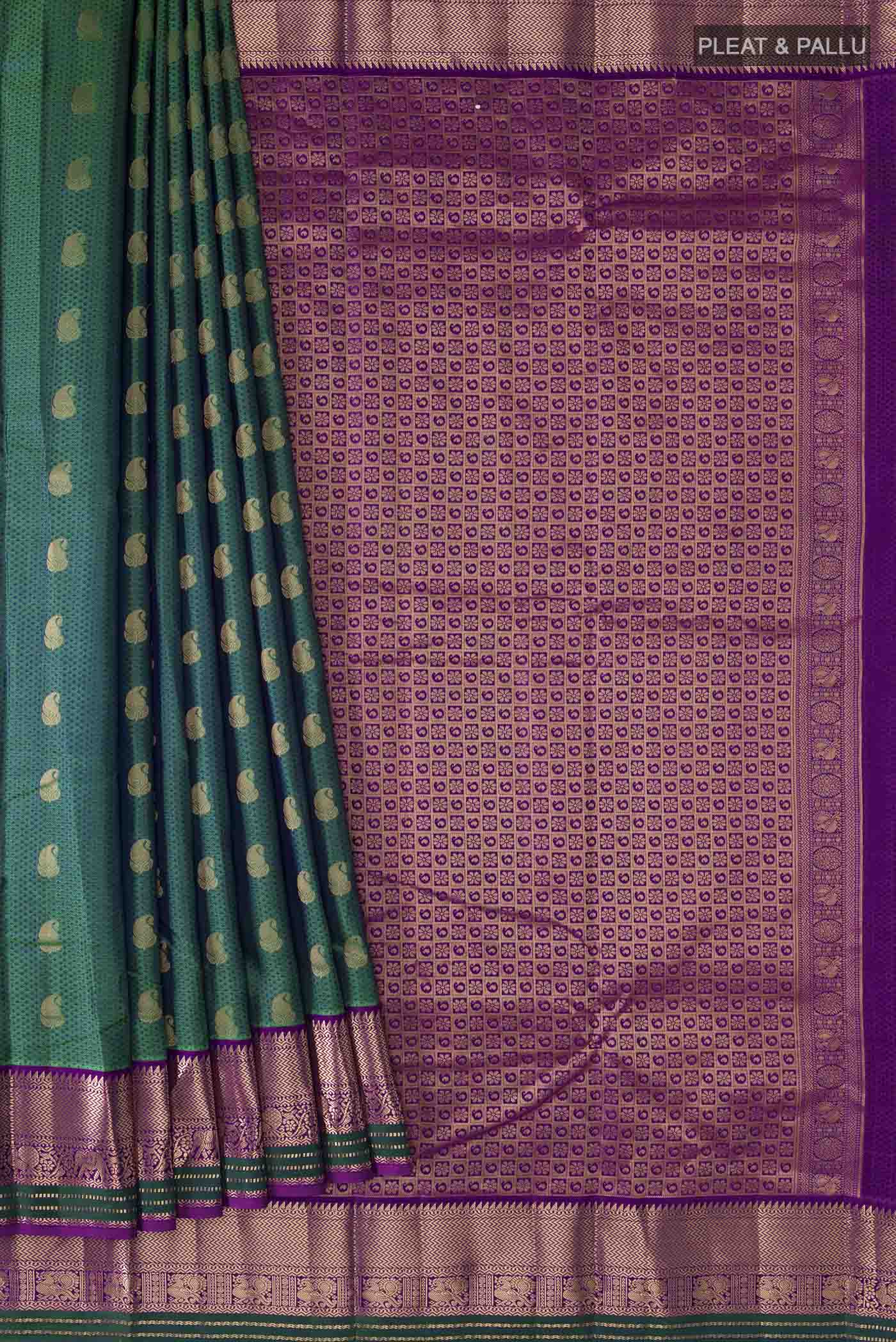 pleats pallu