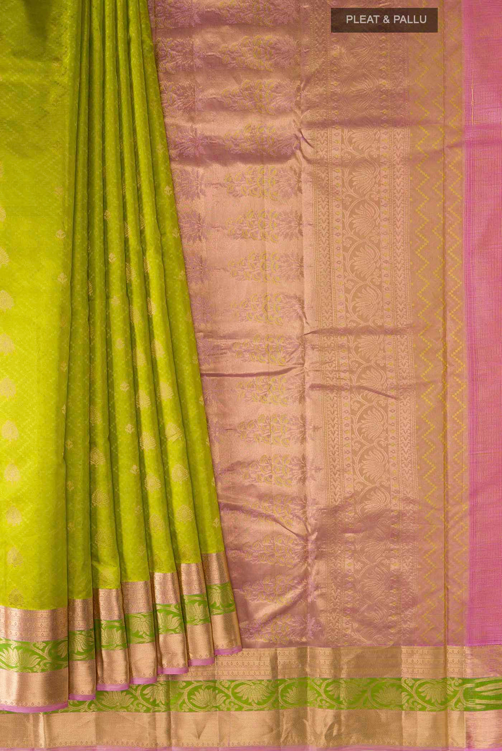 pleats pallu