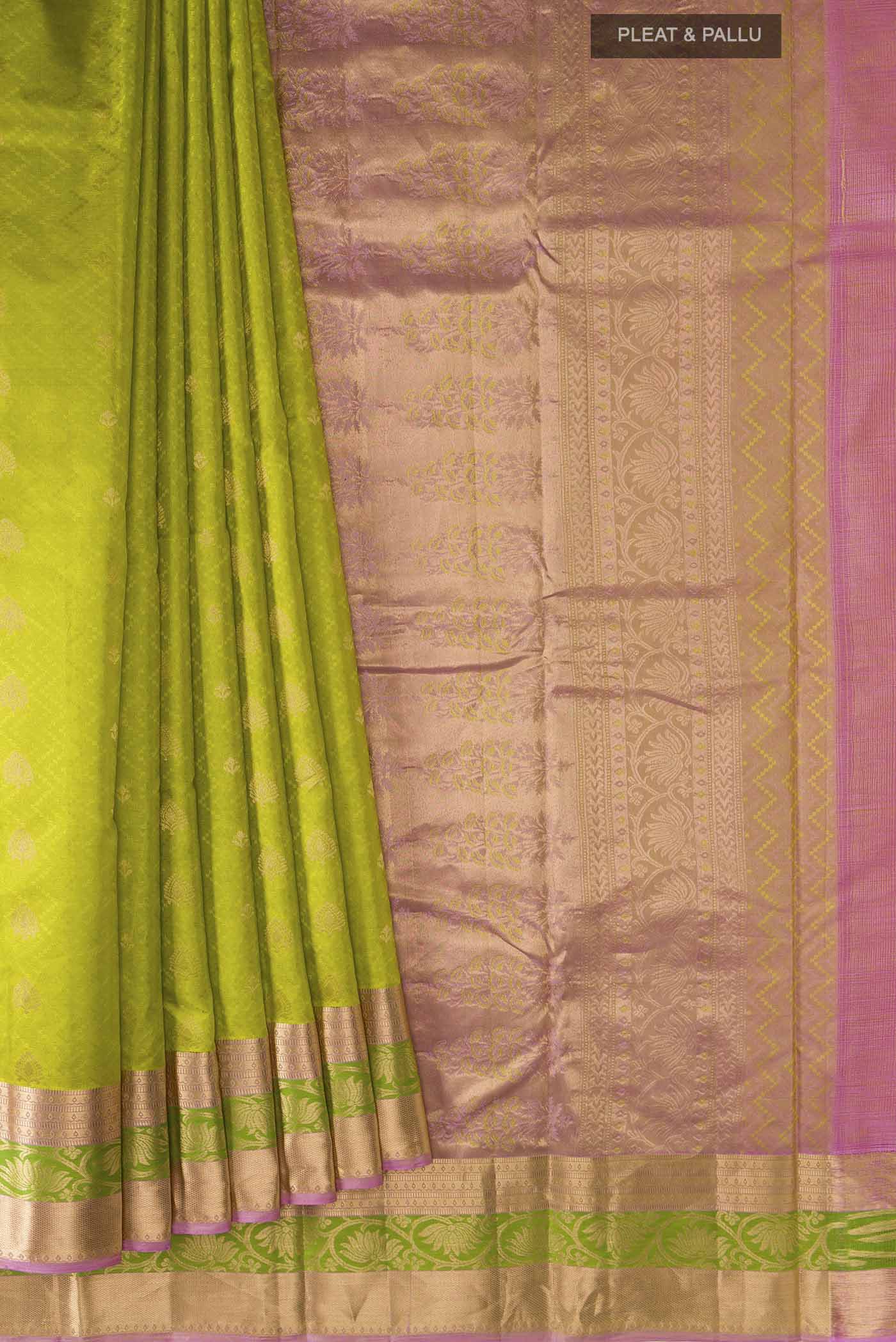 pleats pallu