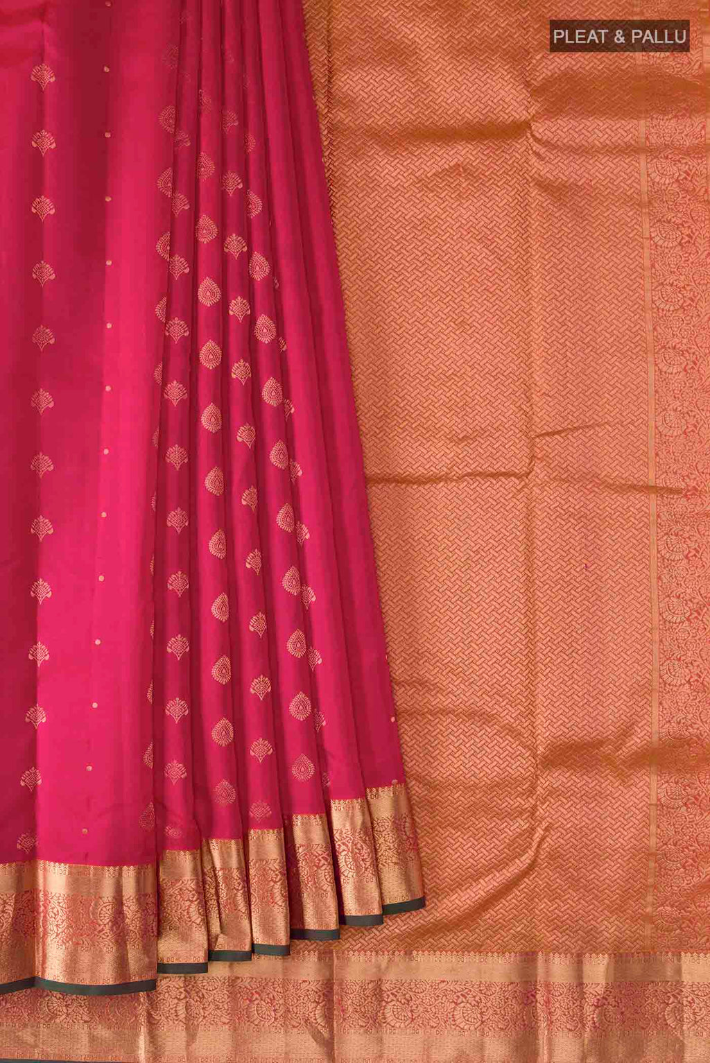 pleats pallu