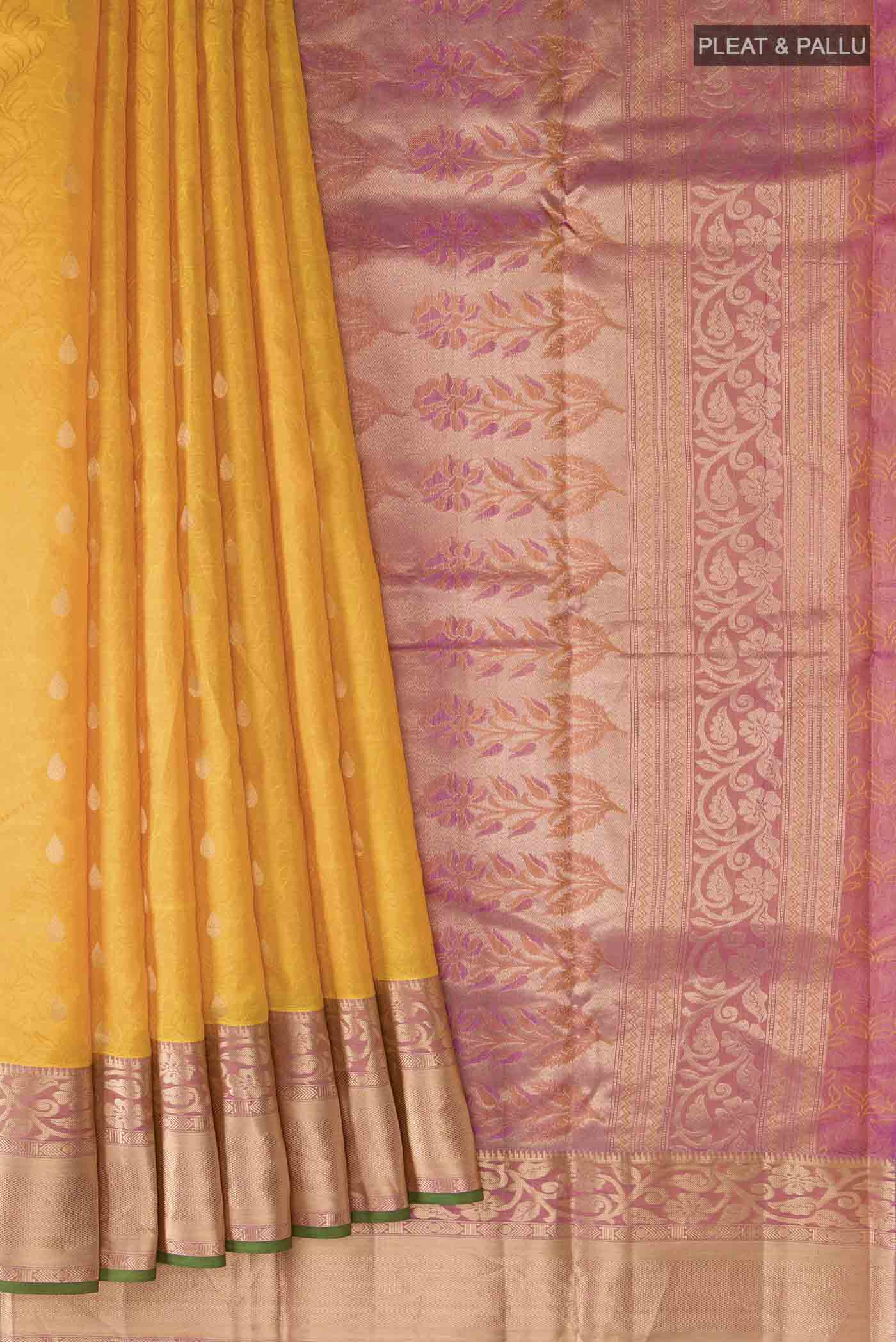 pleats pallu
