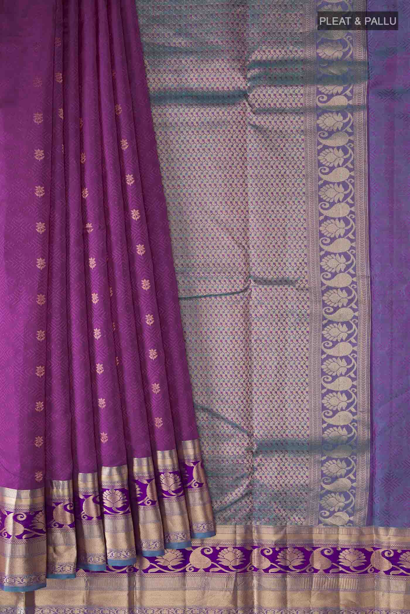 pleats pallu