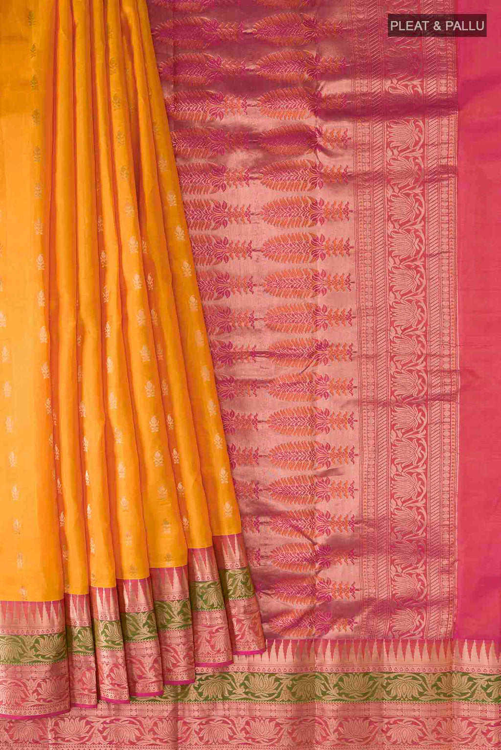 pleats pallu