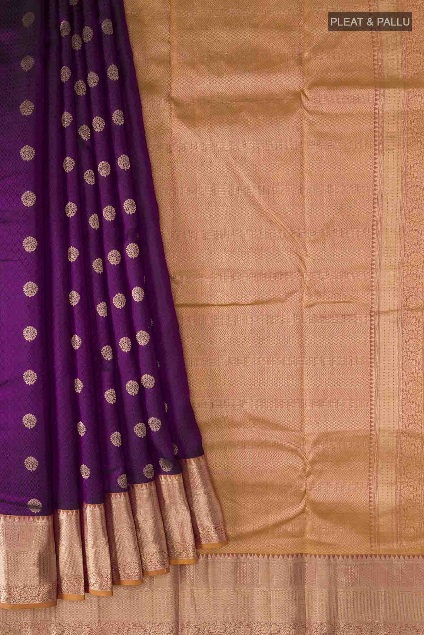 pleats pallu