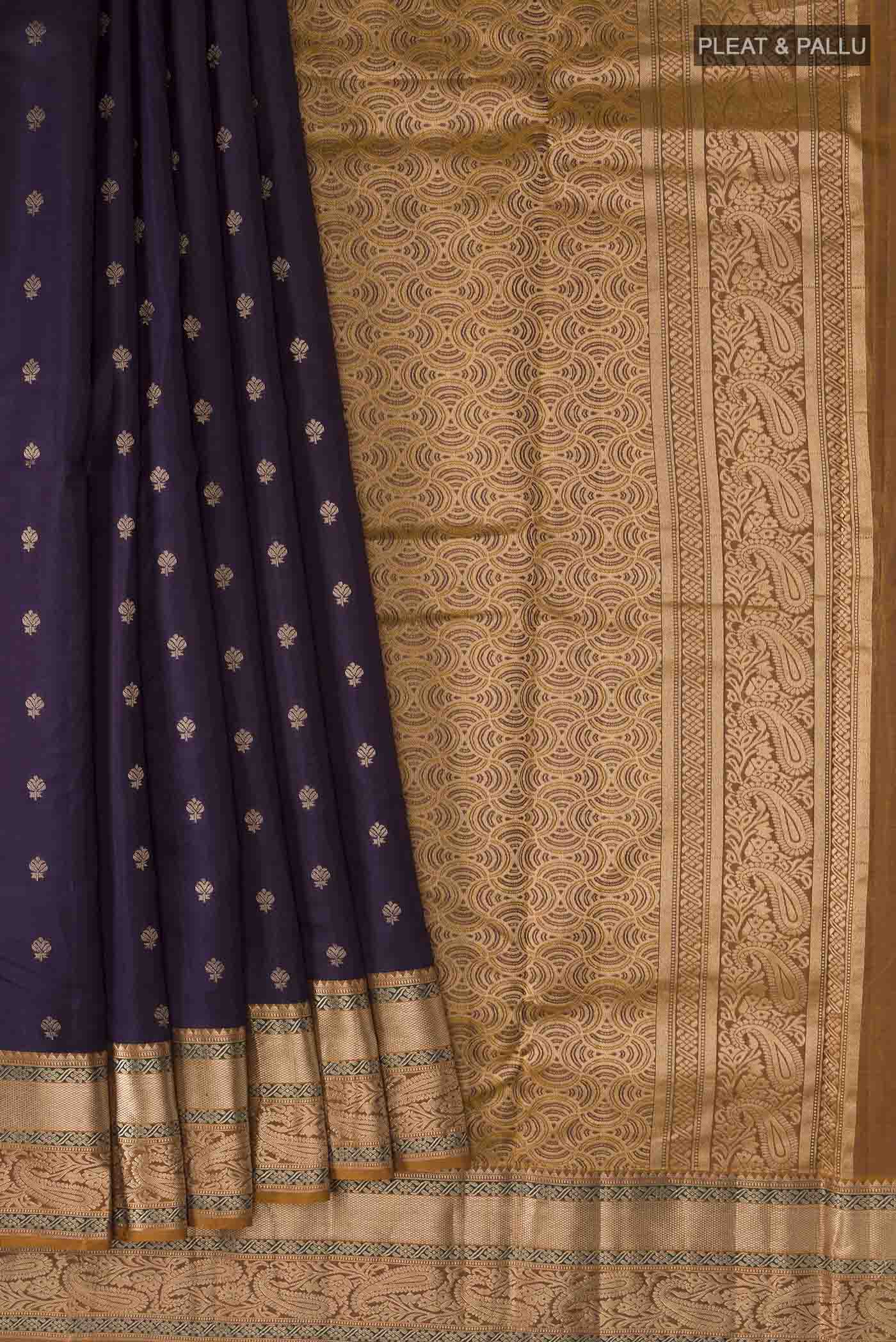 pleats pallu